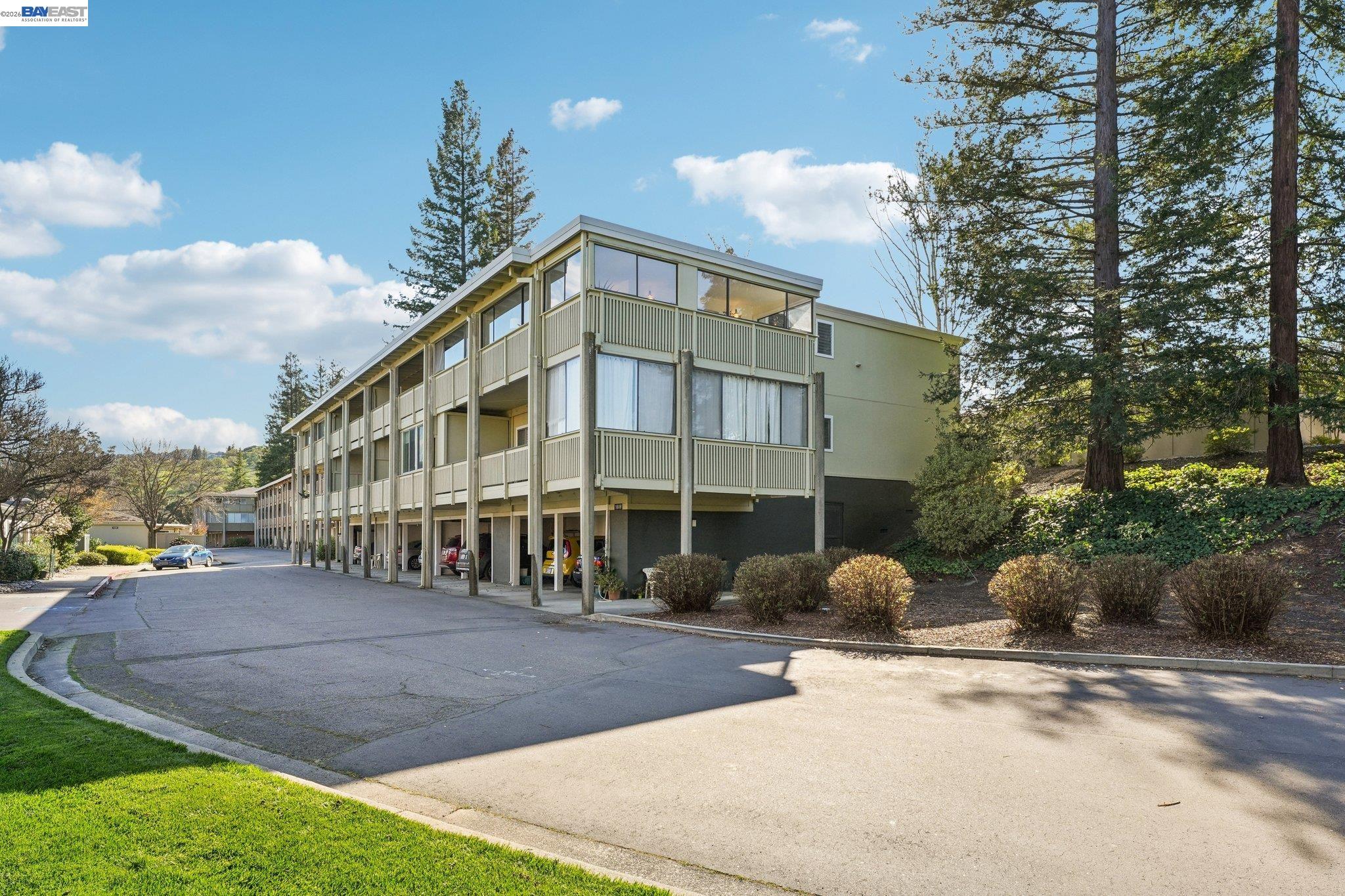 Photo #3: 41126227 Listing: Photo #3