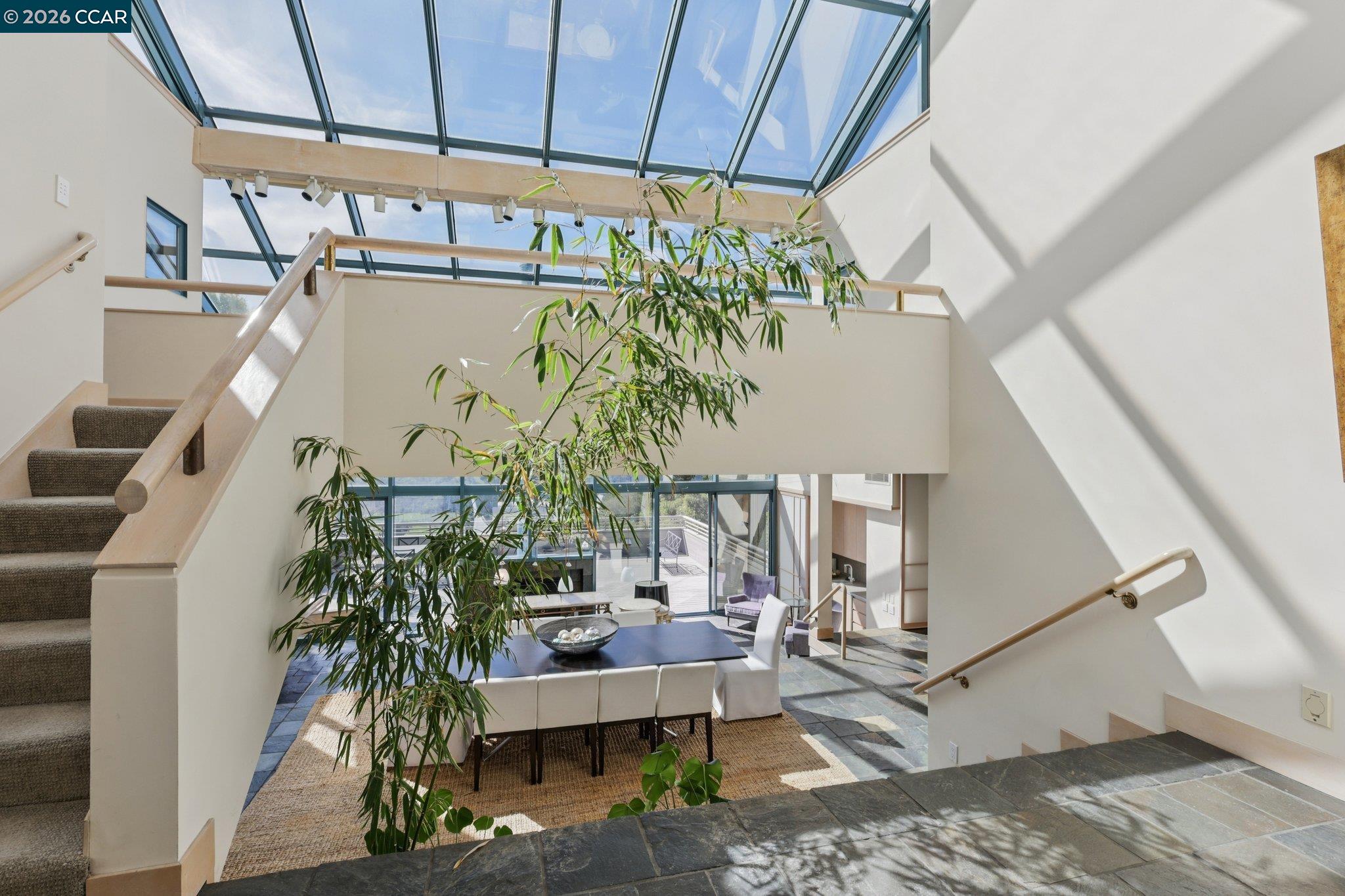 Detail Gallery Image 16 of 58 For 319 Tappan Ter, Orinda,  CA 94563 - 5 Beds | 4/1 Baths