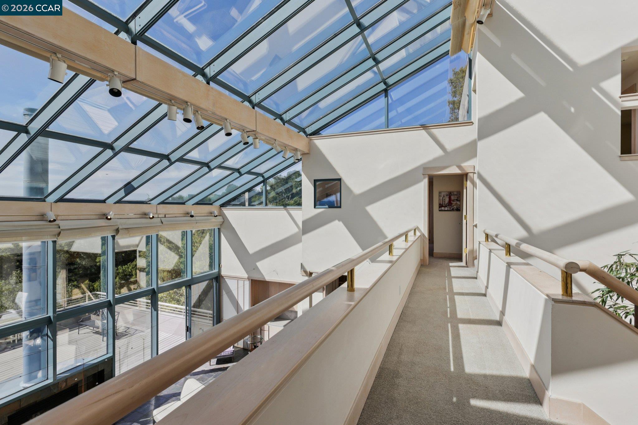 Detail Gallery Image 17 of 58 For 319 Tappan Ter, Orinda,  CA 94563 - 5 Beds | 4/1 Baths