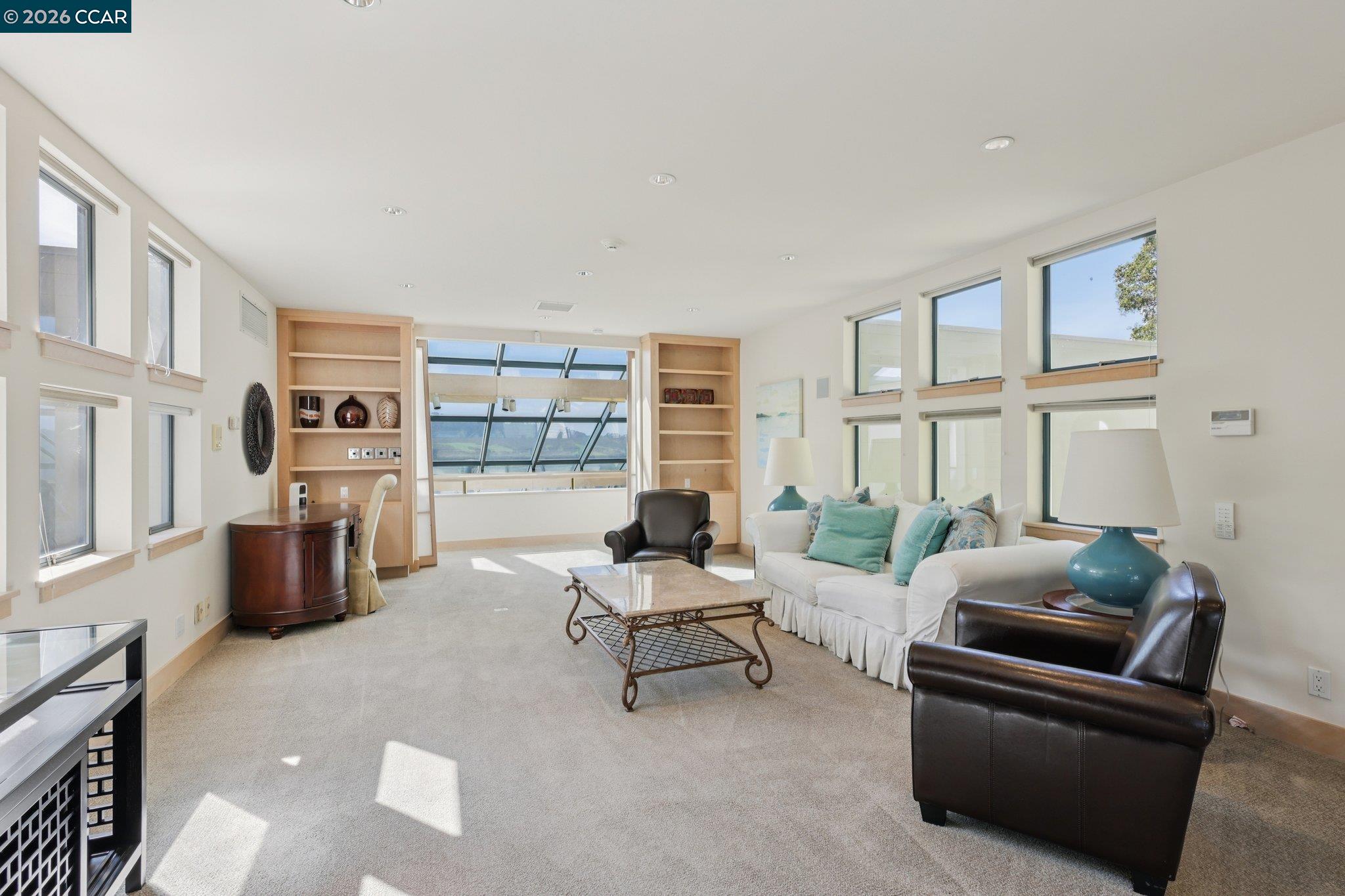 Detail Gallery Image 19 of 58 For 319 Tappan Ter, Orinda,  CA 94563 - 5 Beds | 4/1 Baths