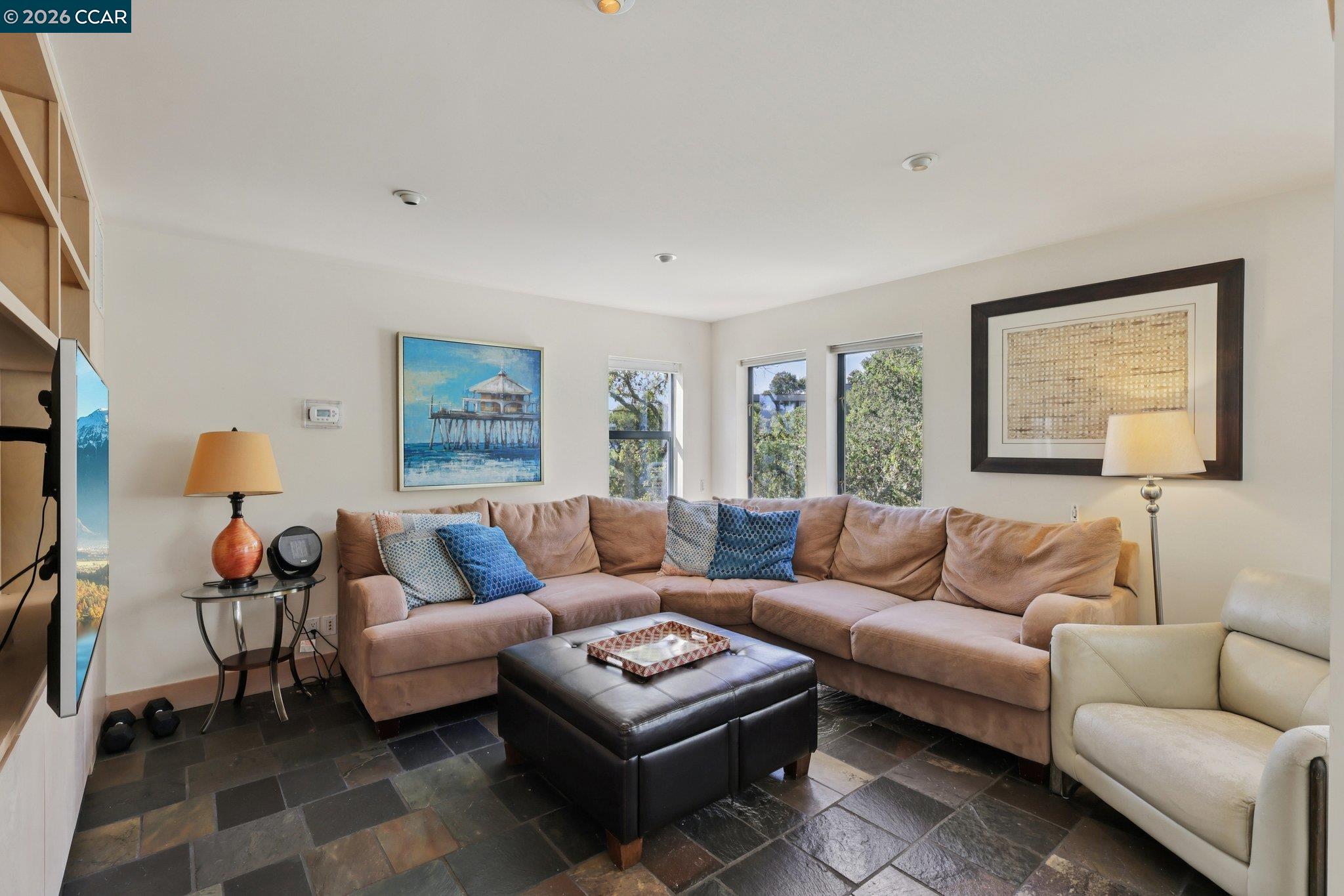 Detail Gallery Image 24 of 58 For 319 Tappan Ter, Orinda,  CA 94563 - 5 Beds | 4/1 Baths