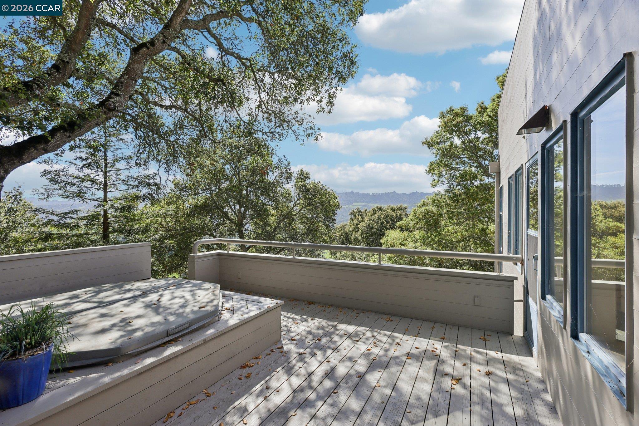 Detail Gallery Image 34 of 58 For 319 Tappan Ter, Orinda,  CA 94563 - 5 Beds | 4/1 Baths