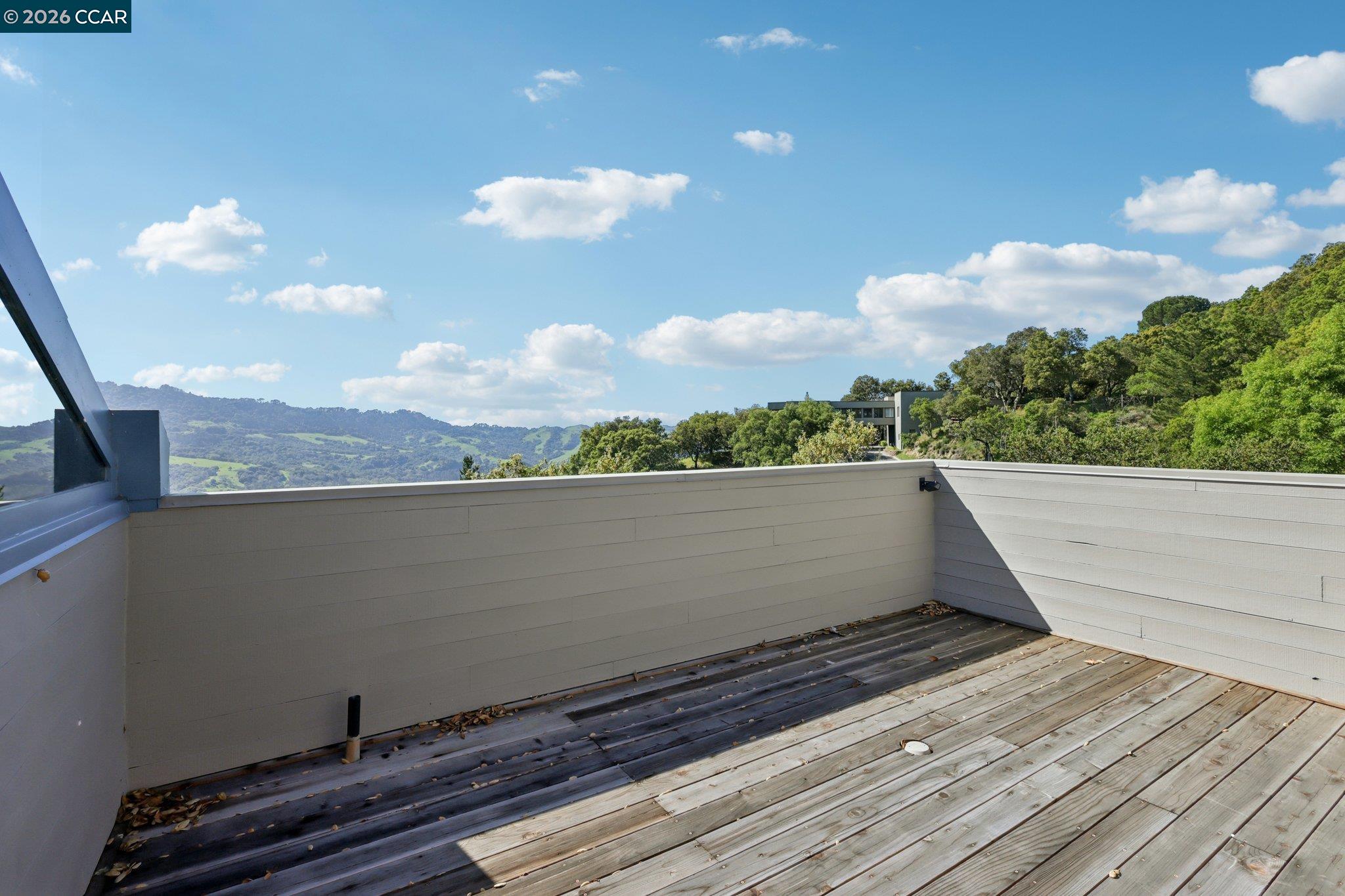 Detail Gallery Image 36 of 58 For 319 Tappan Ter, Orinda,  CA 94563 - 5 Beds | 4/1 Baths