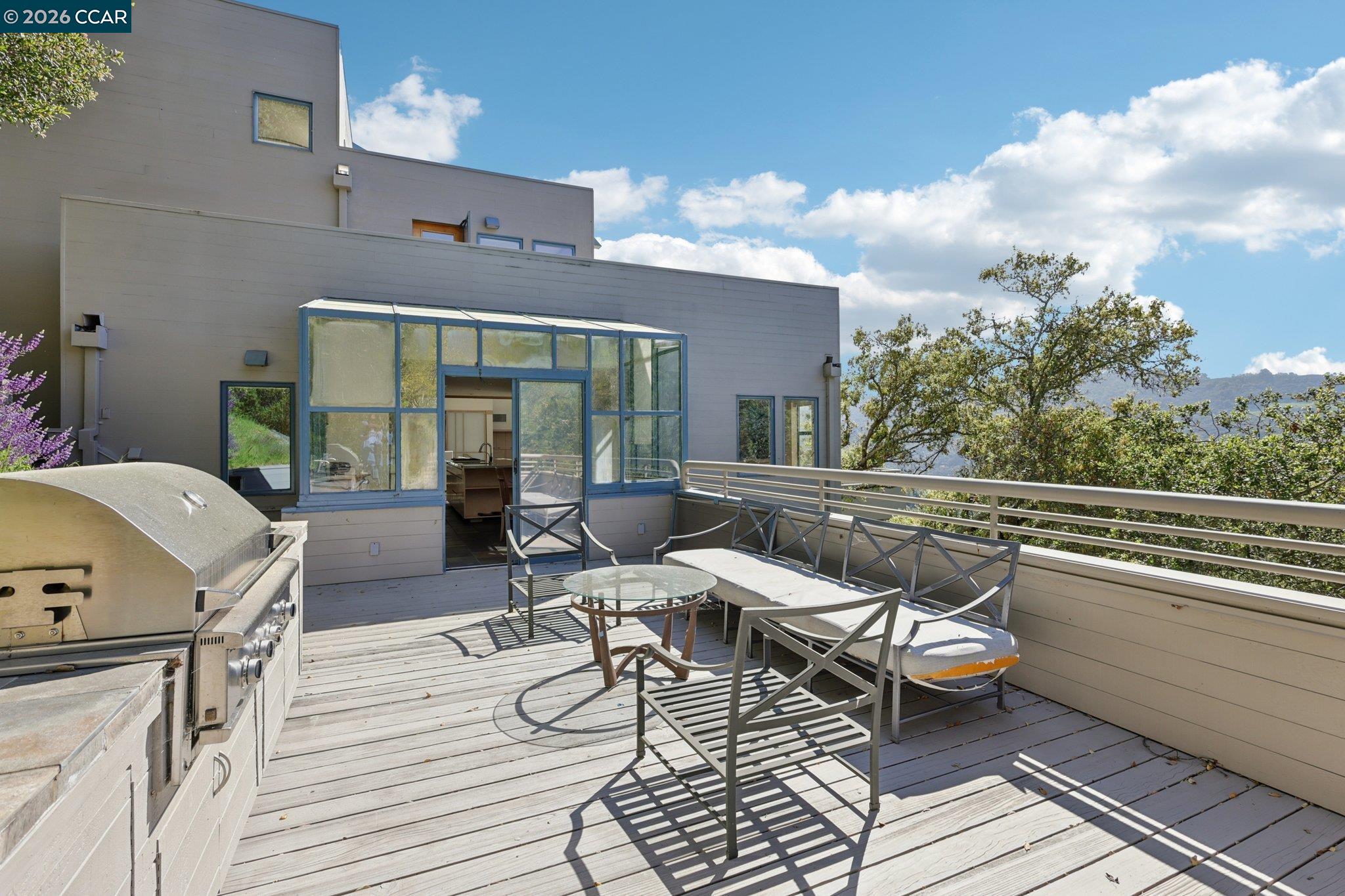 Detail Gallery Image 37 of 58 For 319 Tappan Ter, Orinda,  CA 94563 - 5 Beds | 4/1 Baths