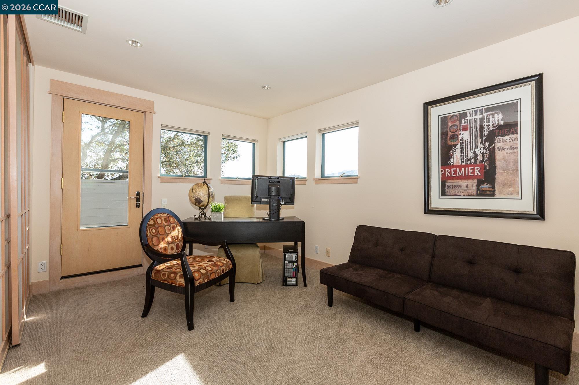 Detail Gallery Image 38 of 55 For 319 Tappan Ter, Orinda,  CA 94563 - 5 Beds | 4/1 Baths