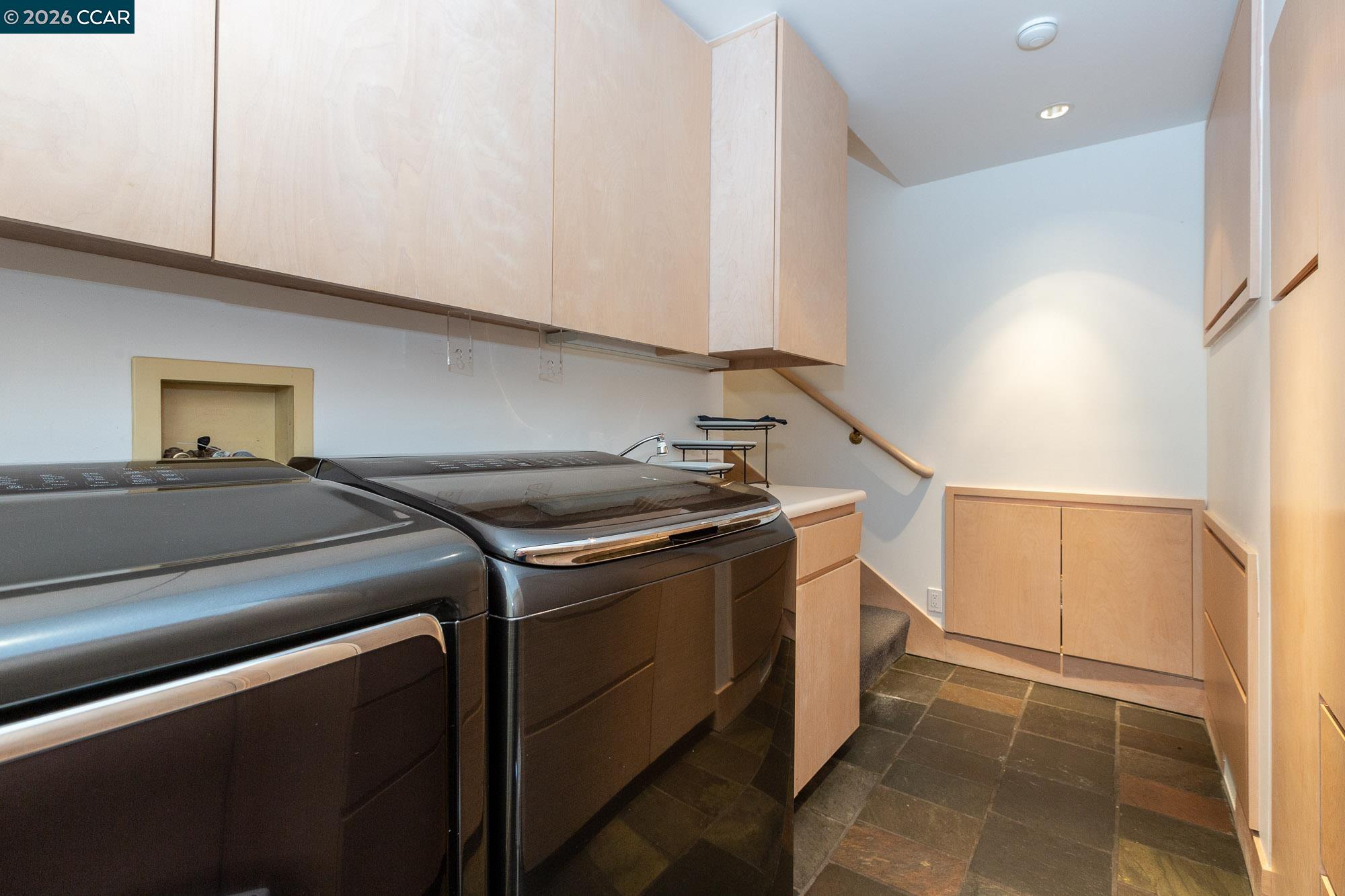 Detail Gallery Image 39 of 55 For 319 Tappan Ter, Orinda,  CA 94563 - 5 Beds | 4/1 Baths