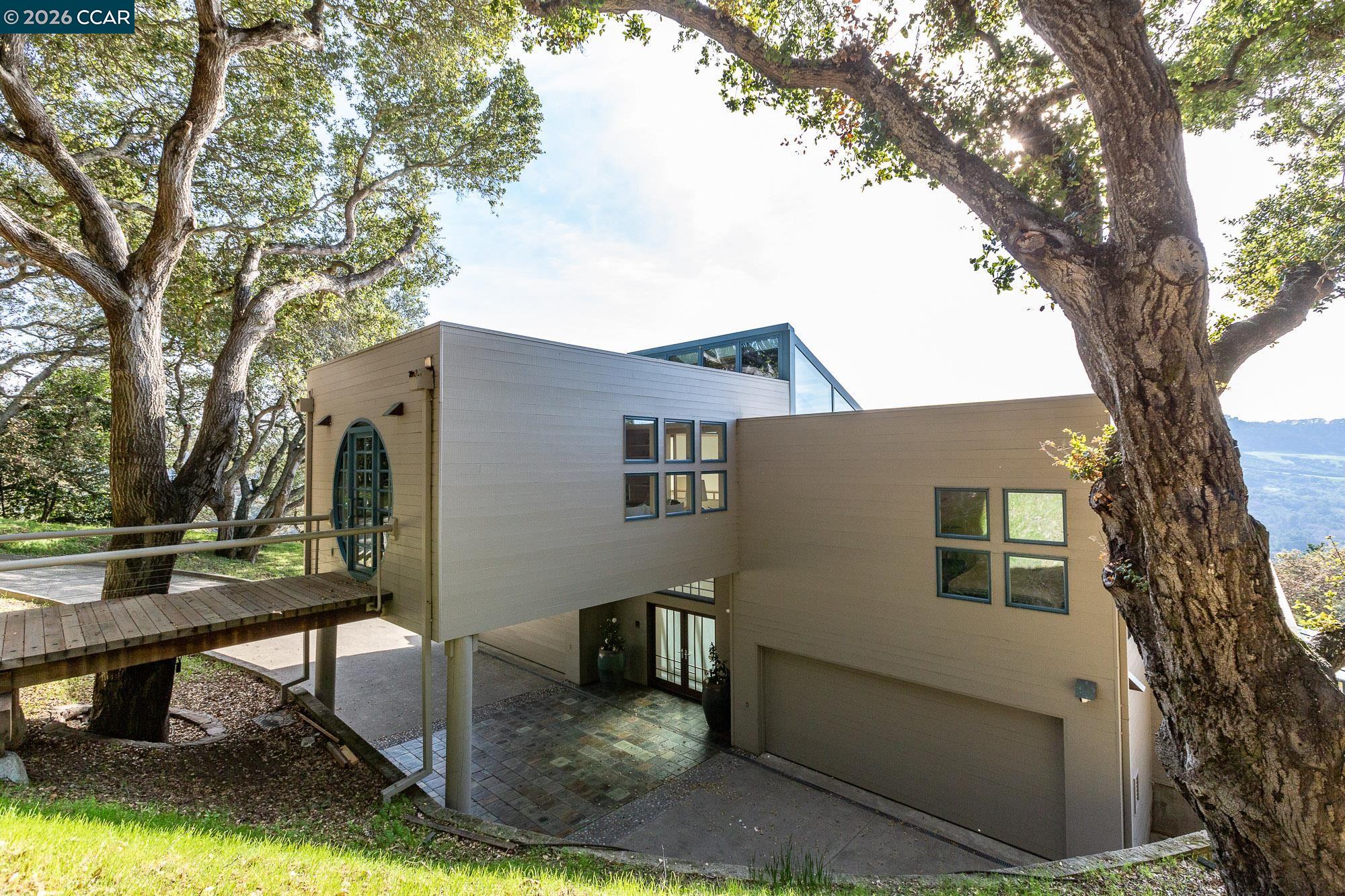 Detail Gallery Image 41 of 55 For 319 Tappan Ter, Orinda,  CA 94563 - 5 Beds | 4/1 Baths