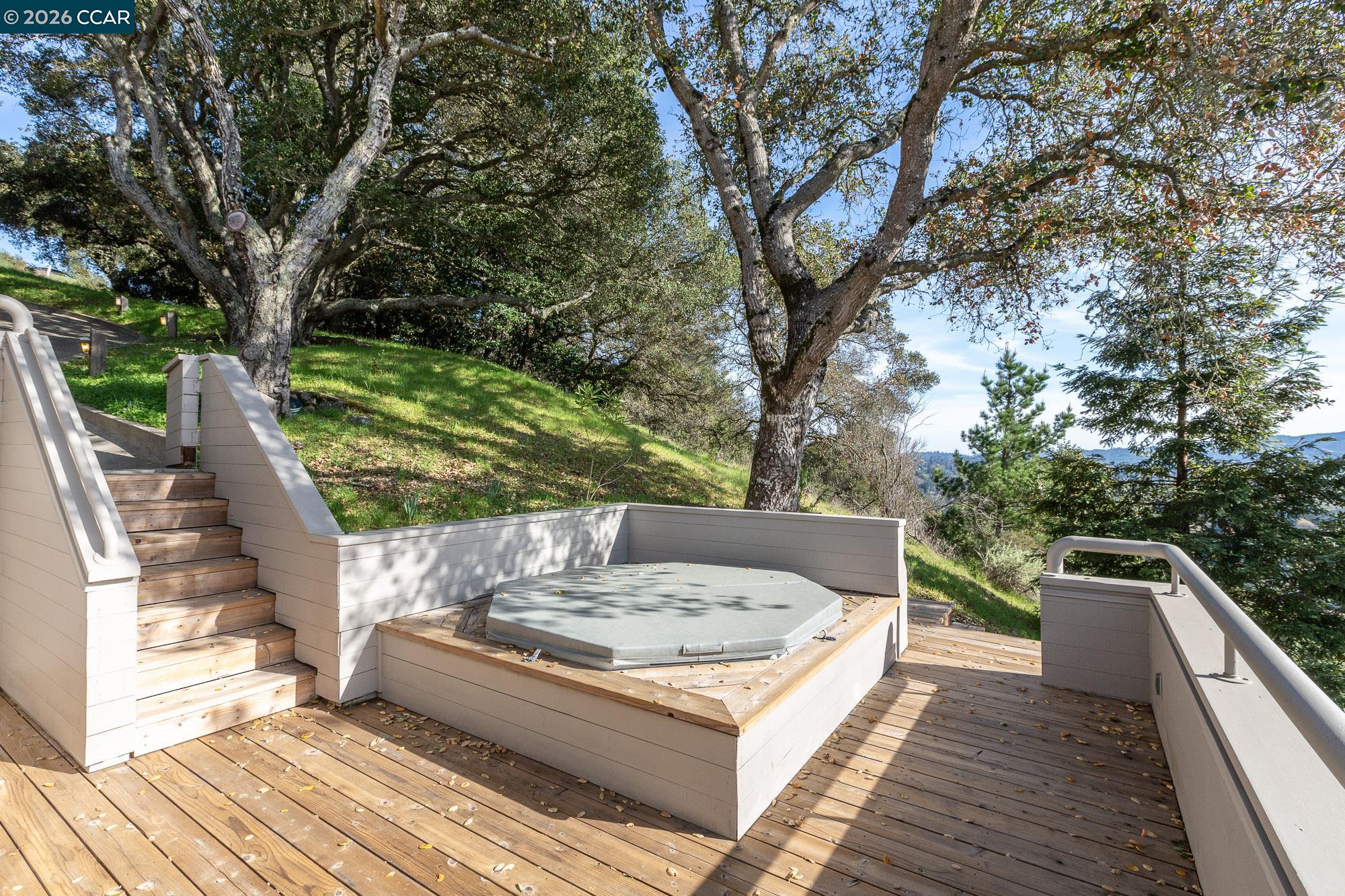 Detail Gallery Image 45 of 55 For 319 Tappan Ter, Orinda,  CA 94563 - 5 Beds | 4/1 Baths