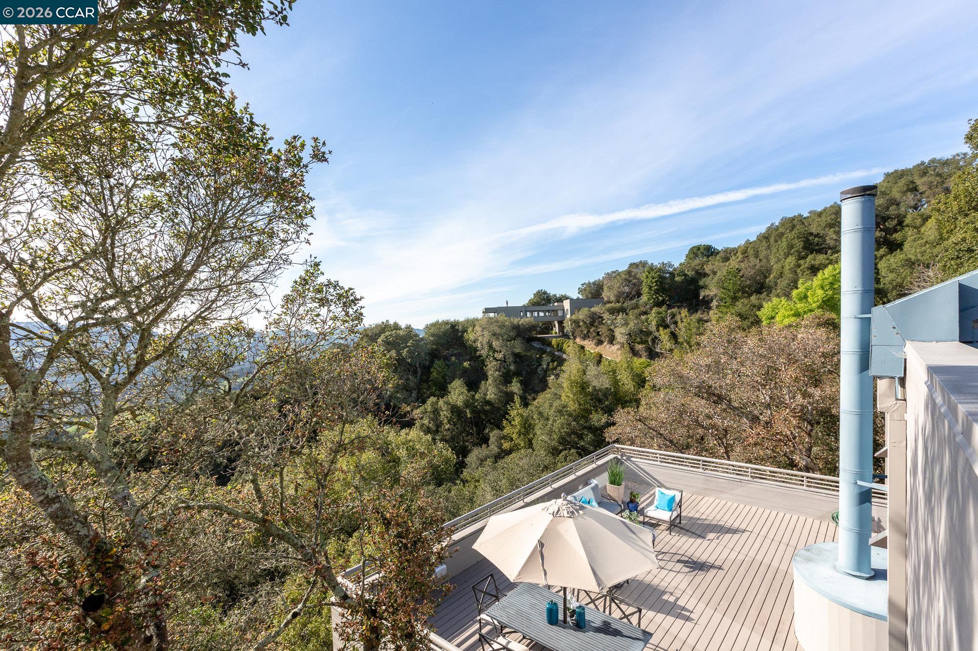 Detail Gallery Image 46 of 55 For 319 Tappan Ter, Orinda,  CA 94563 - 5 Beds | 4/1 Baths