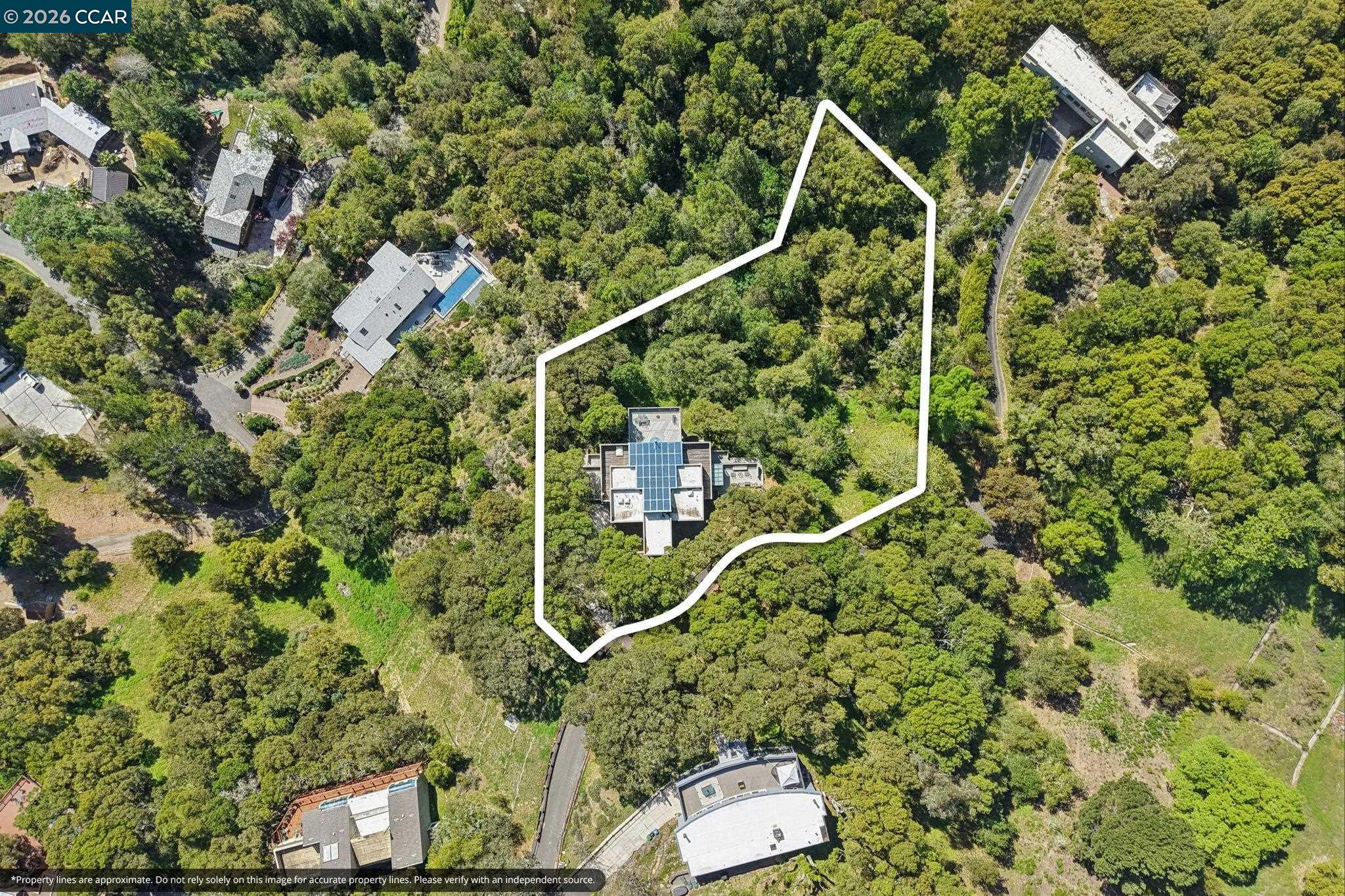 Detail Gallery Image 46 of 58 For 319 Tappan Ter, Orinda,  CA 94563 - 5 Beds | 4/1 Baths