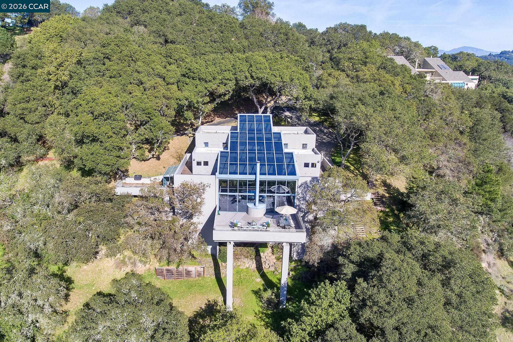 Detail Gallery Image 49 of 55 For 319 Tappan Ter, Orinda,  CA 94563 - 5 Beds | 4/1 Baths