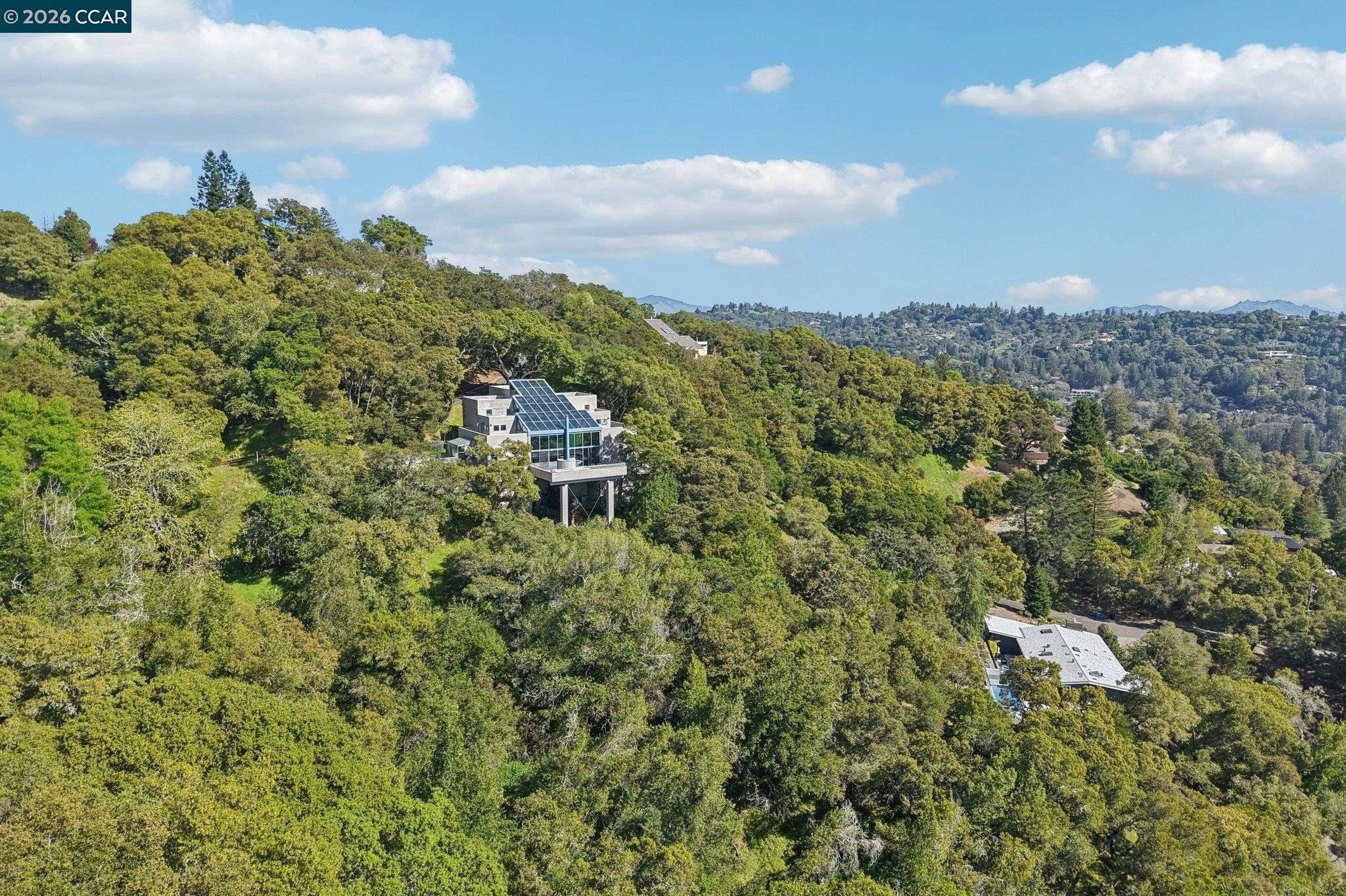 Detail Gallery Image 50 of 58 For 319 Tappan Ter, Orinda,  CA 94563 - 5 Beds | 4/1 Baths