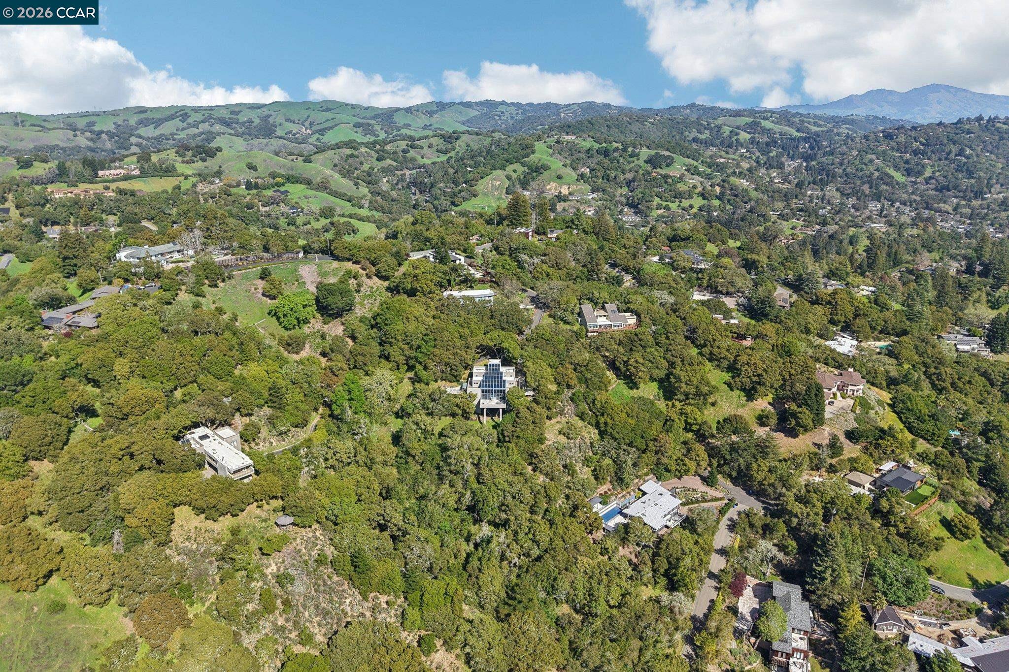 Detail Gallery Image 51 of 58 For 319 Tappan Ter, Orinda,  CA 94563 - 5 Beds | 4/1 Baths