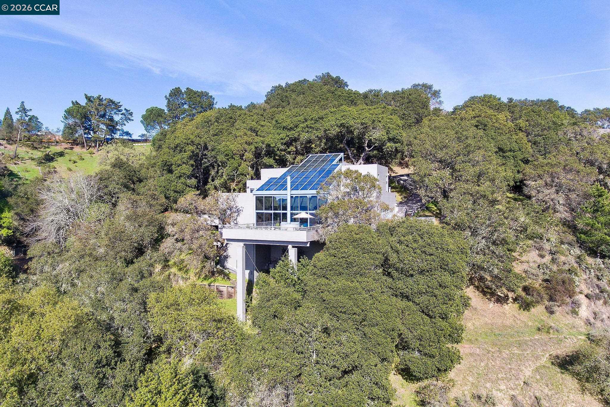 Detail Gallery Image 53 of 55 For 319 Tappan Ter, Orinda,  CA 94563 - 5 Beds | 4/1 Baths