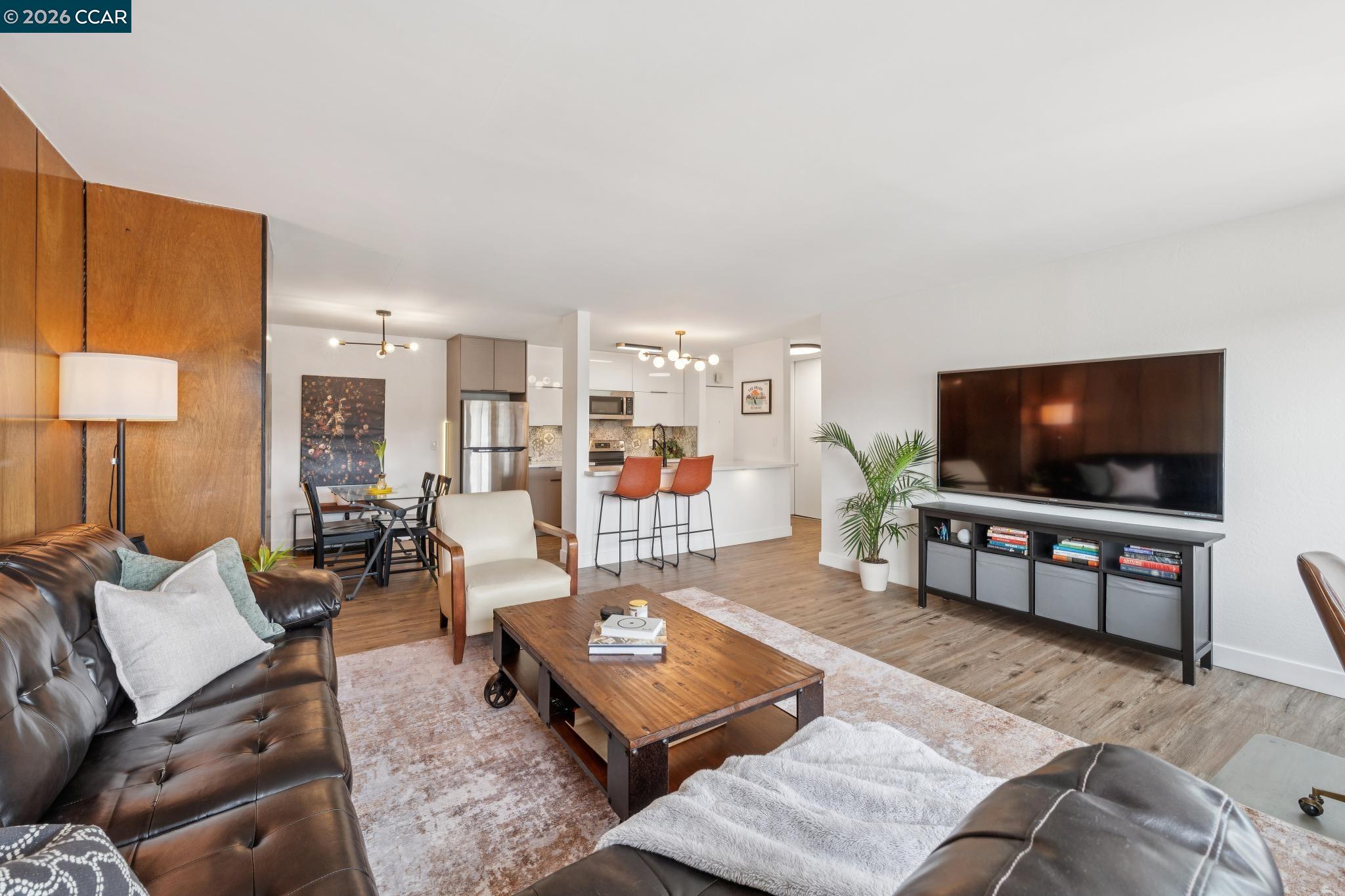 Photo #9: 41126230 Listing: Photo #9