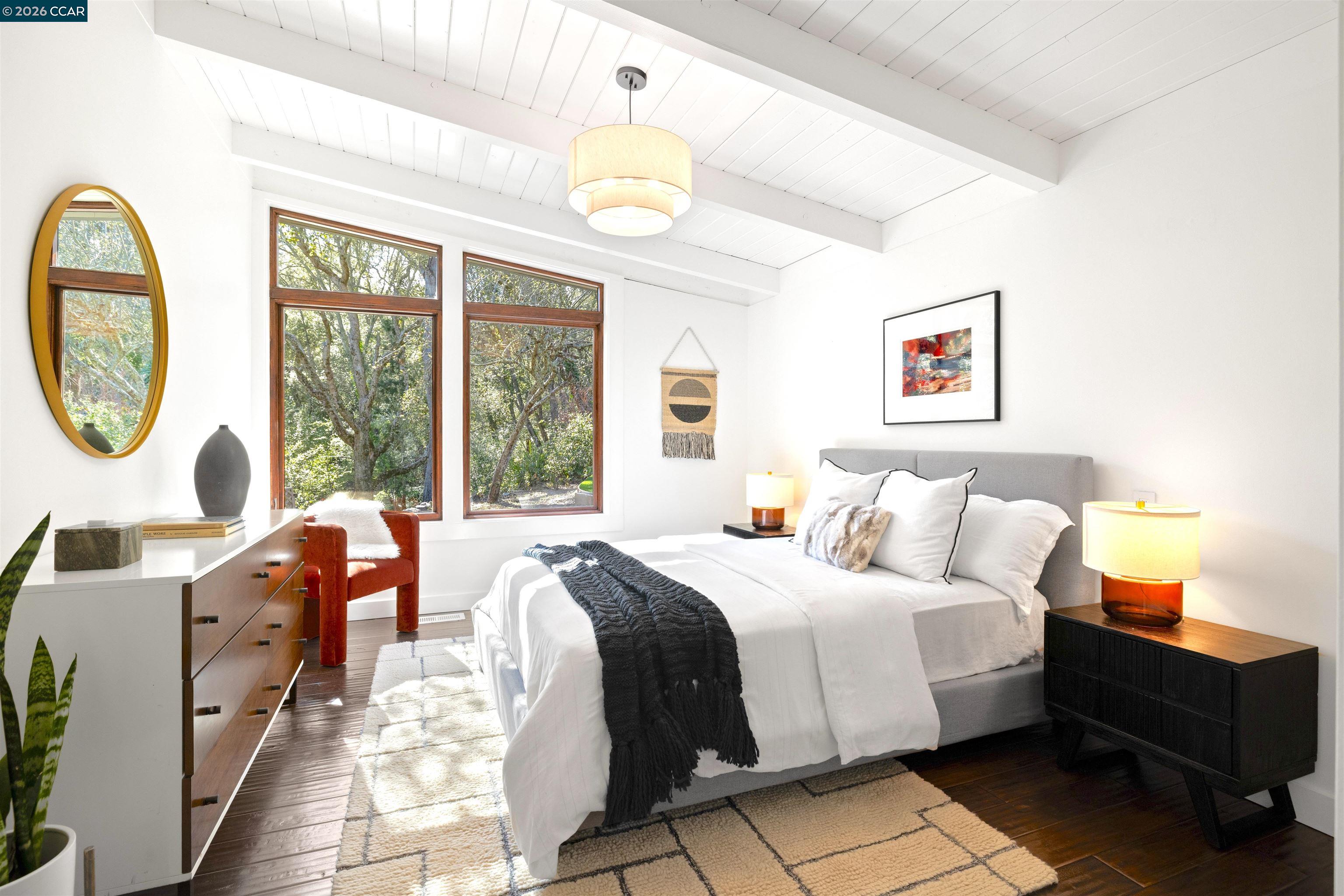 Detail Gallery Image 21 of 28 For 8 Oak Arbor, Orinda,  CA 94563 - 5 Beds | 4/1 Baths