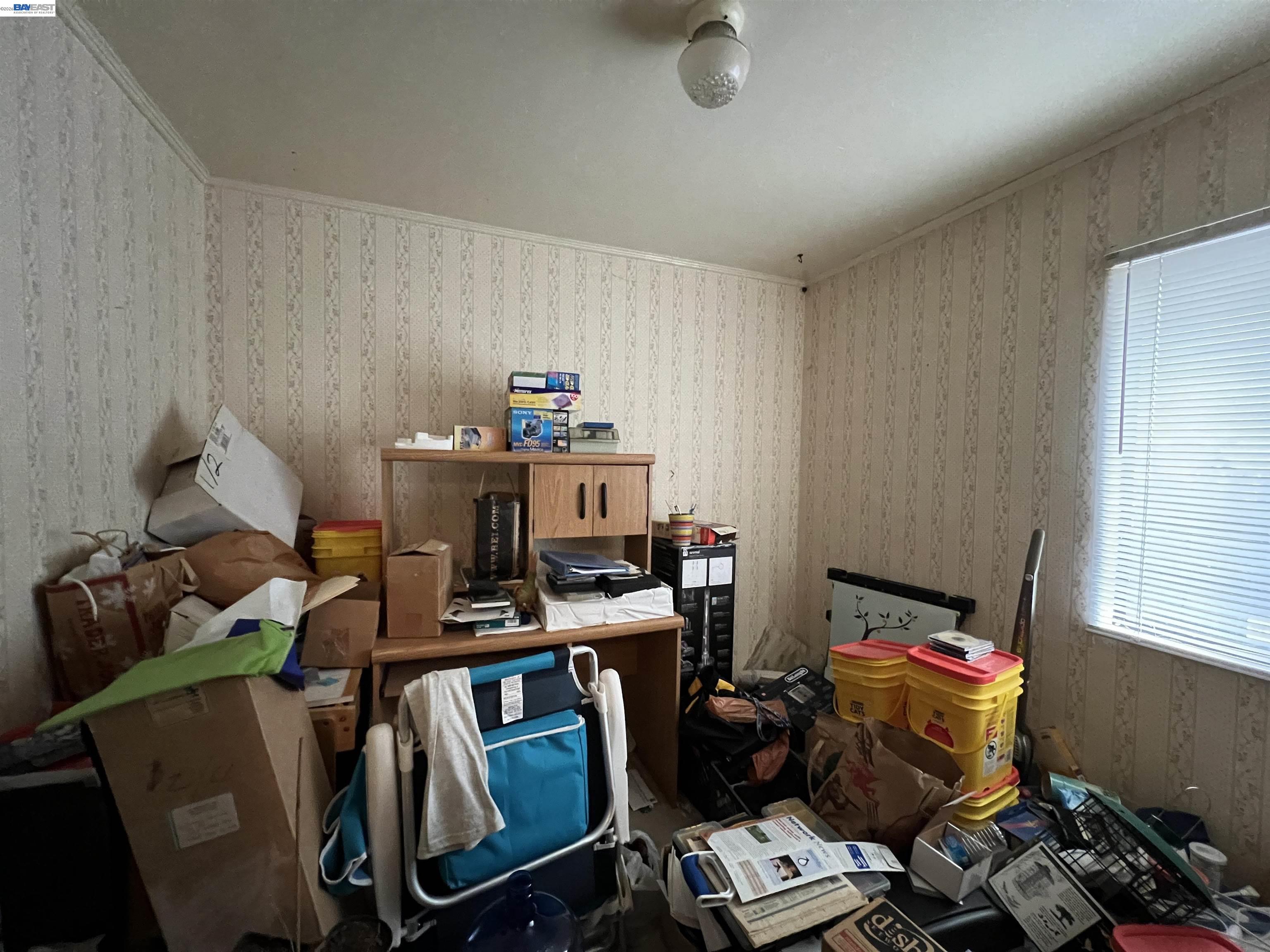 Detail Gallery Image 2 of 12 For 236 Center Ave, Pacheco,  CA 94553 - 3 Beds | 2 Baths