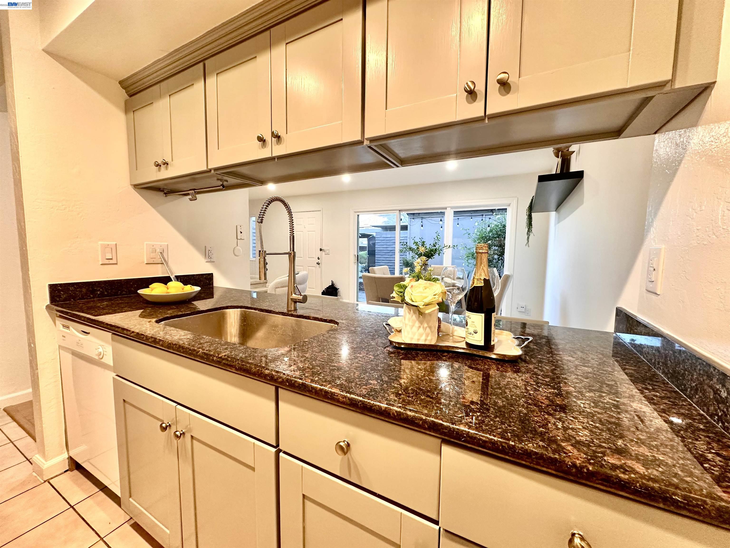 Photo #11: 41126233 Listing: Photo #11