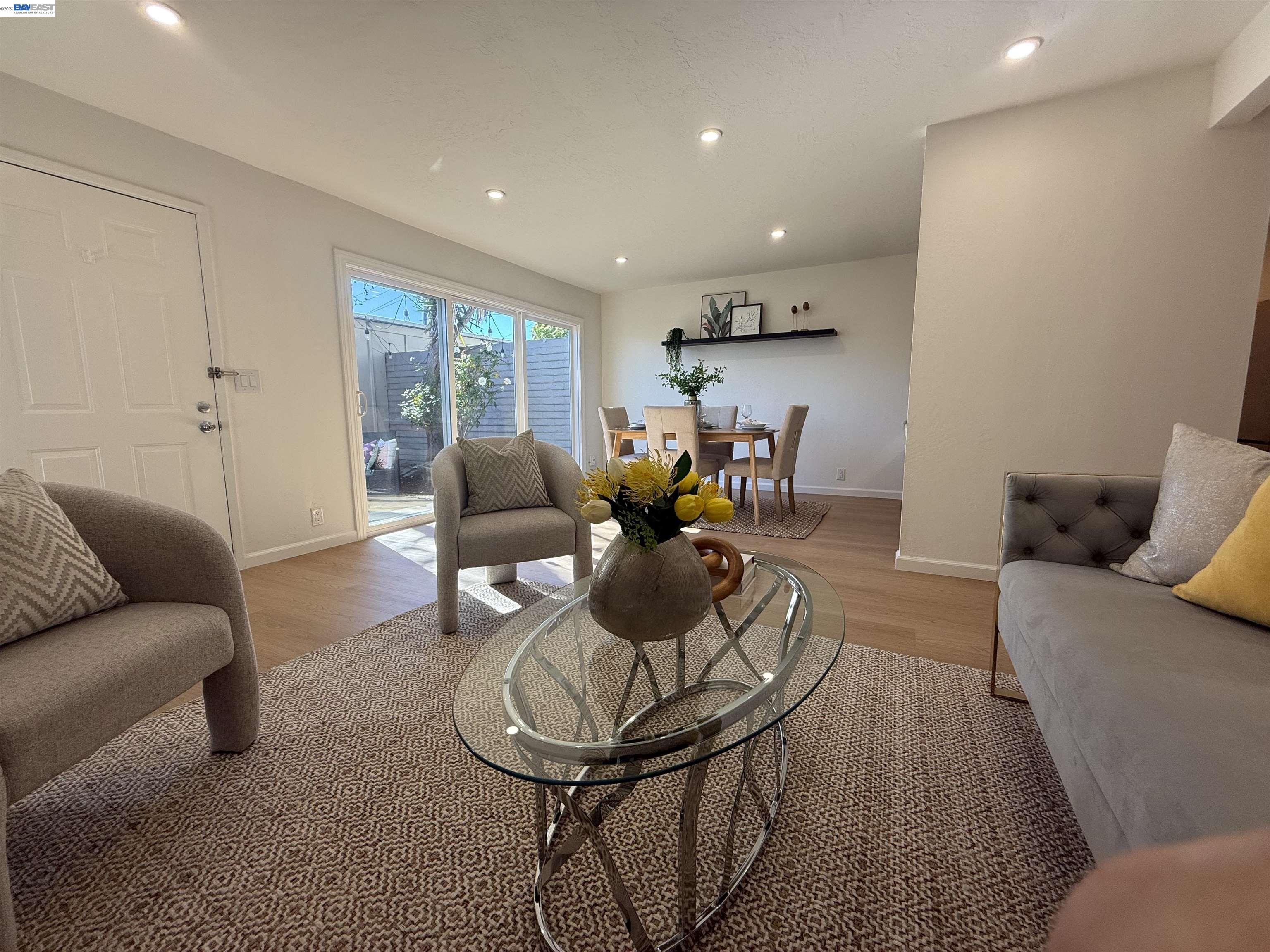 Photo #3: 41126233 Listing: Photo #3