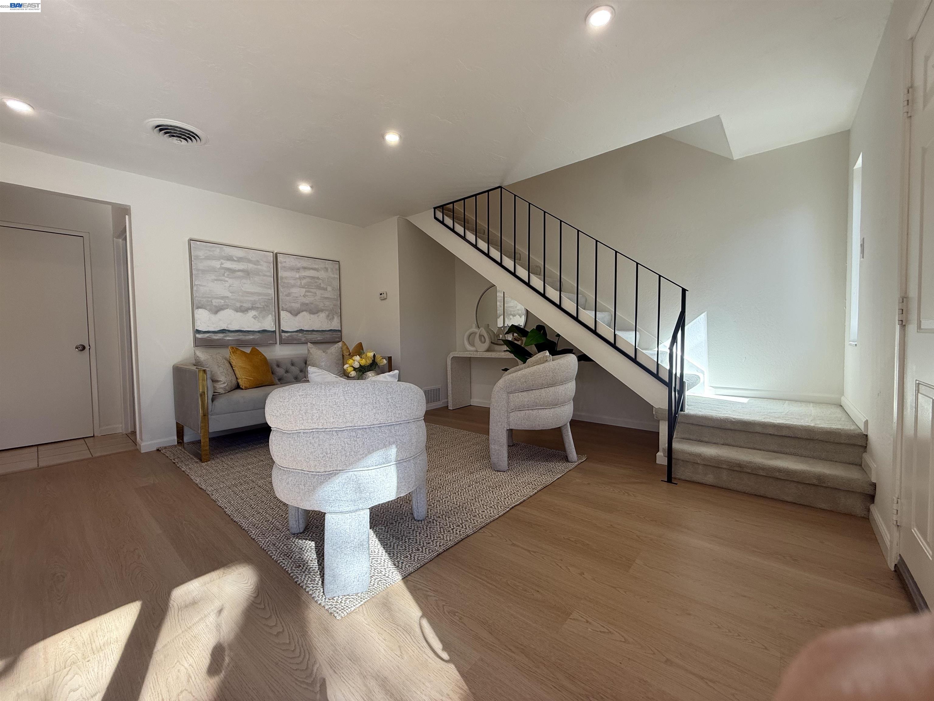 Photo #5: 41126233 Listing: Photo #5