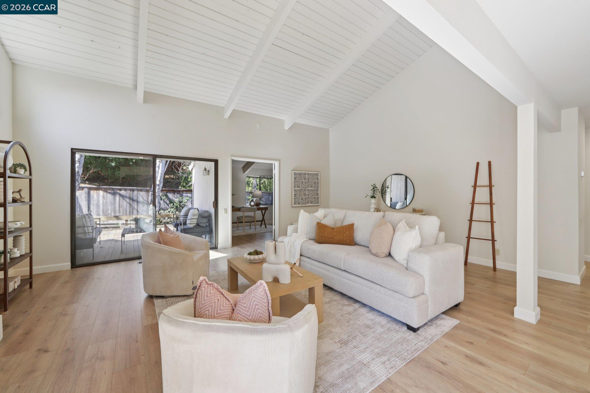 Photo #9: 41126236 Listing: Photo #9