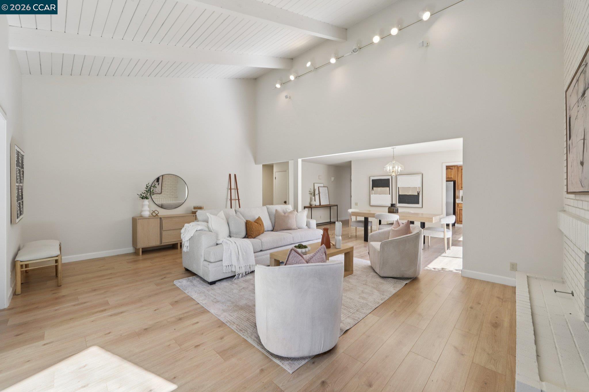 Photo #7: 41126236 Listing: Photo #7