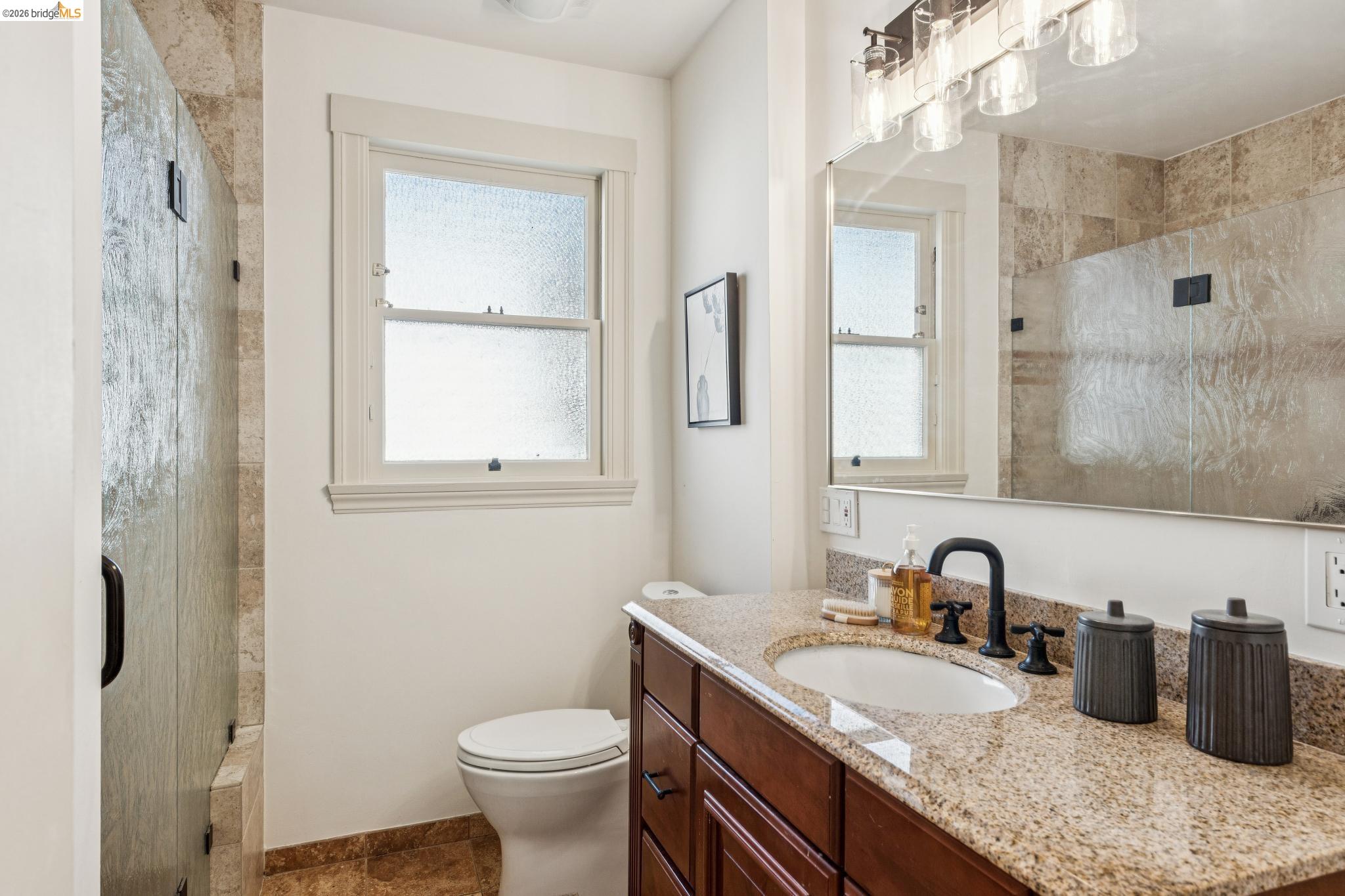 Detail Gallery Image 12 of 32 For 2833 Morgan Avenue, Oakland,  CA 94602 - 3 Beds | 2 Baths