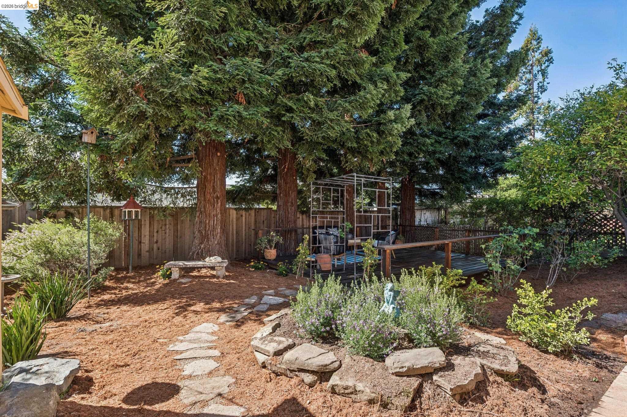 Detail Gallery Image 25 of 32 For 2833 Morgan Avenue, Oakland,  CA 94602 - 3 Beds | 2 Baths