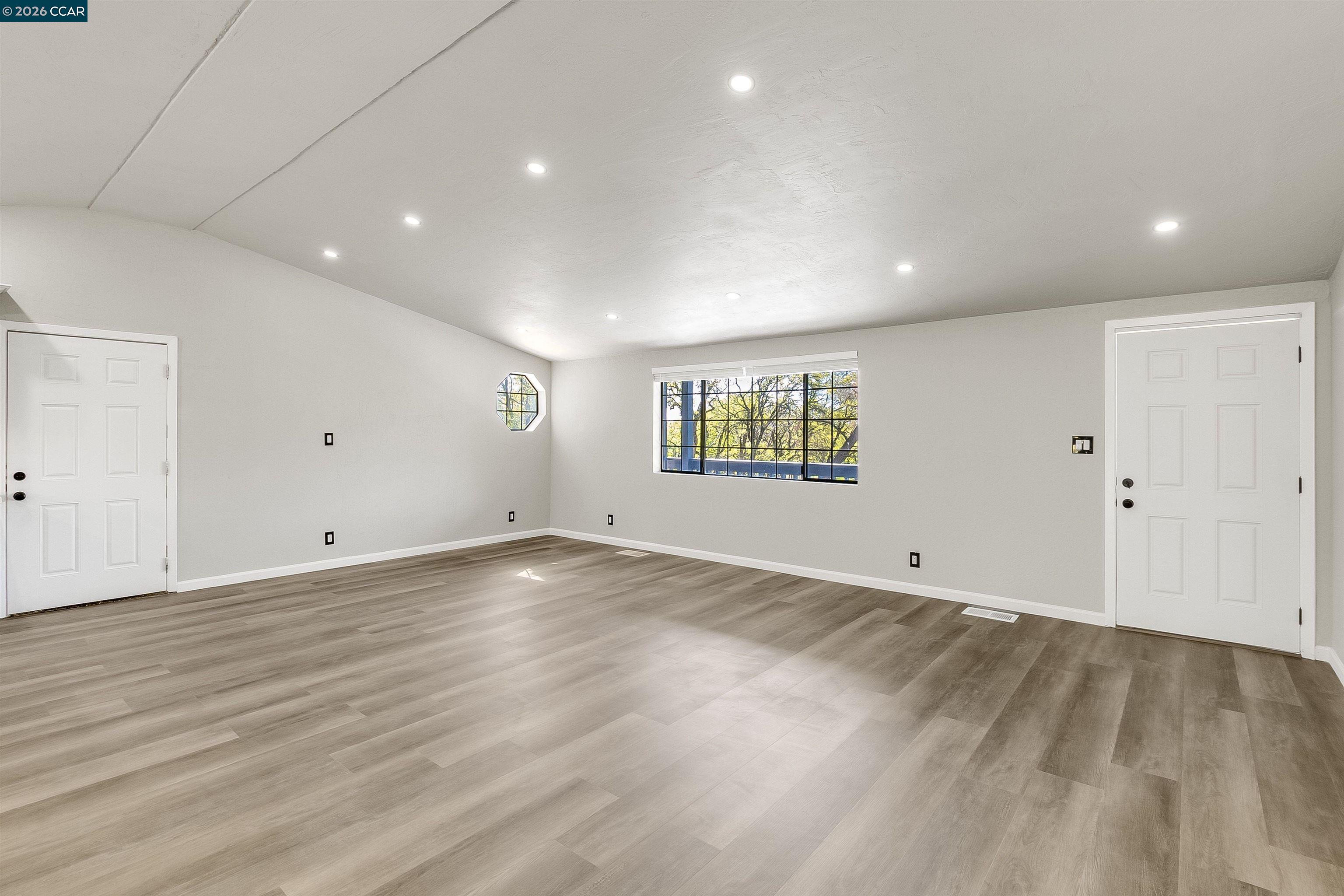 Detail Gallery Image 18 of 56 For 125 Sam Lynn Way, Oroville,  CA 95966 - 3 Beds | 2 Baths