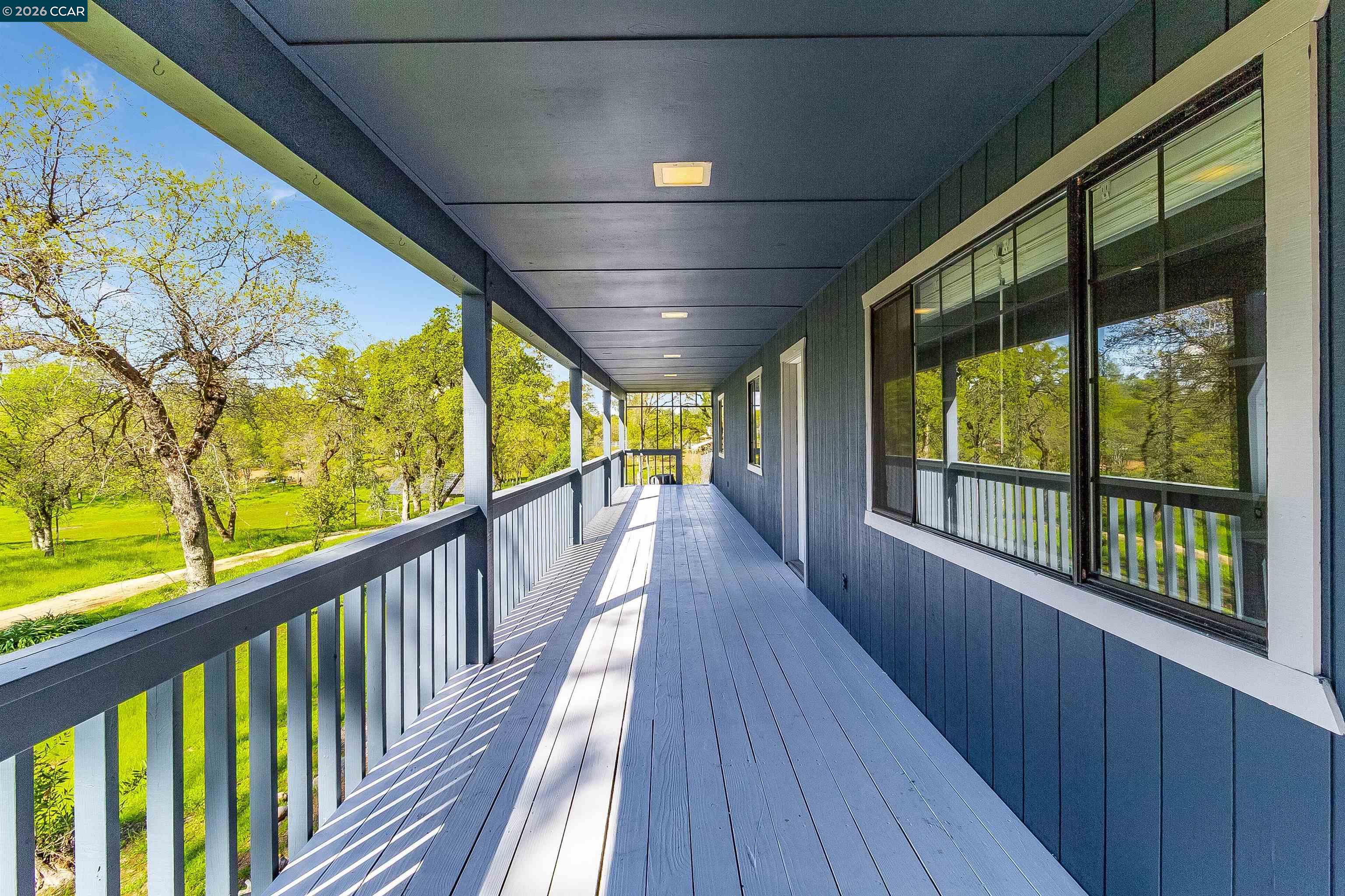 Detail Gallery Image 8 of 56 For 125 Sam Lynn Way, Oroville,  CA 95966 - 3 Beds | 2 Baths