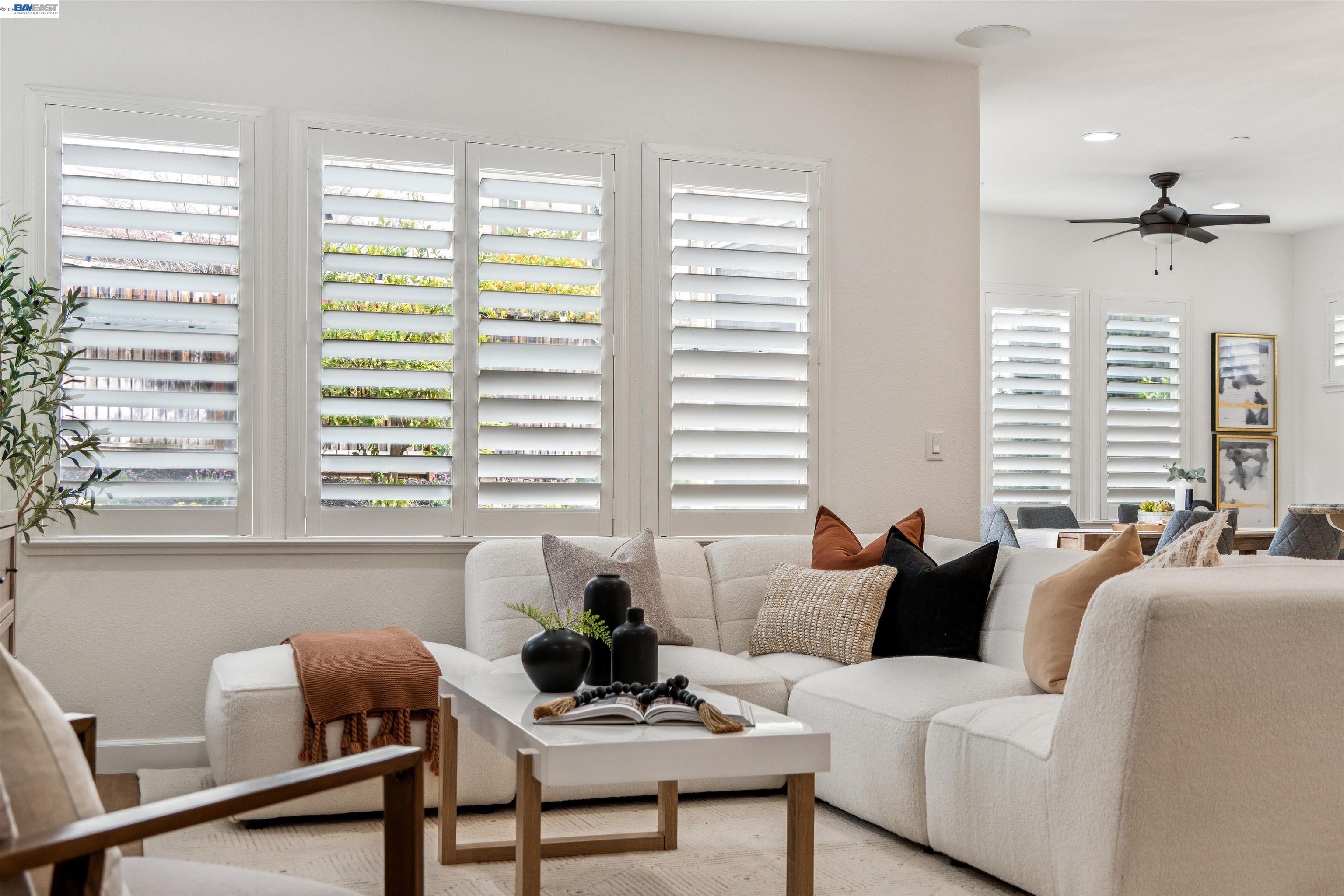 Detail Gallery Image 13 of 46 For 4431 Duccio Pl, Dublin,  CA 94568 - 4 Beds | 3/1 Baths