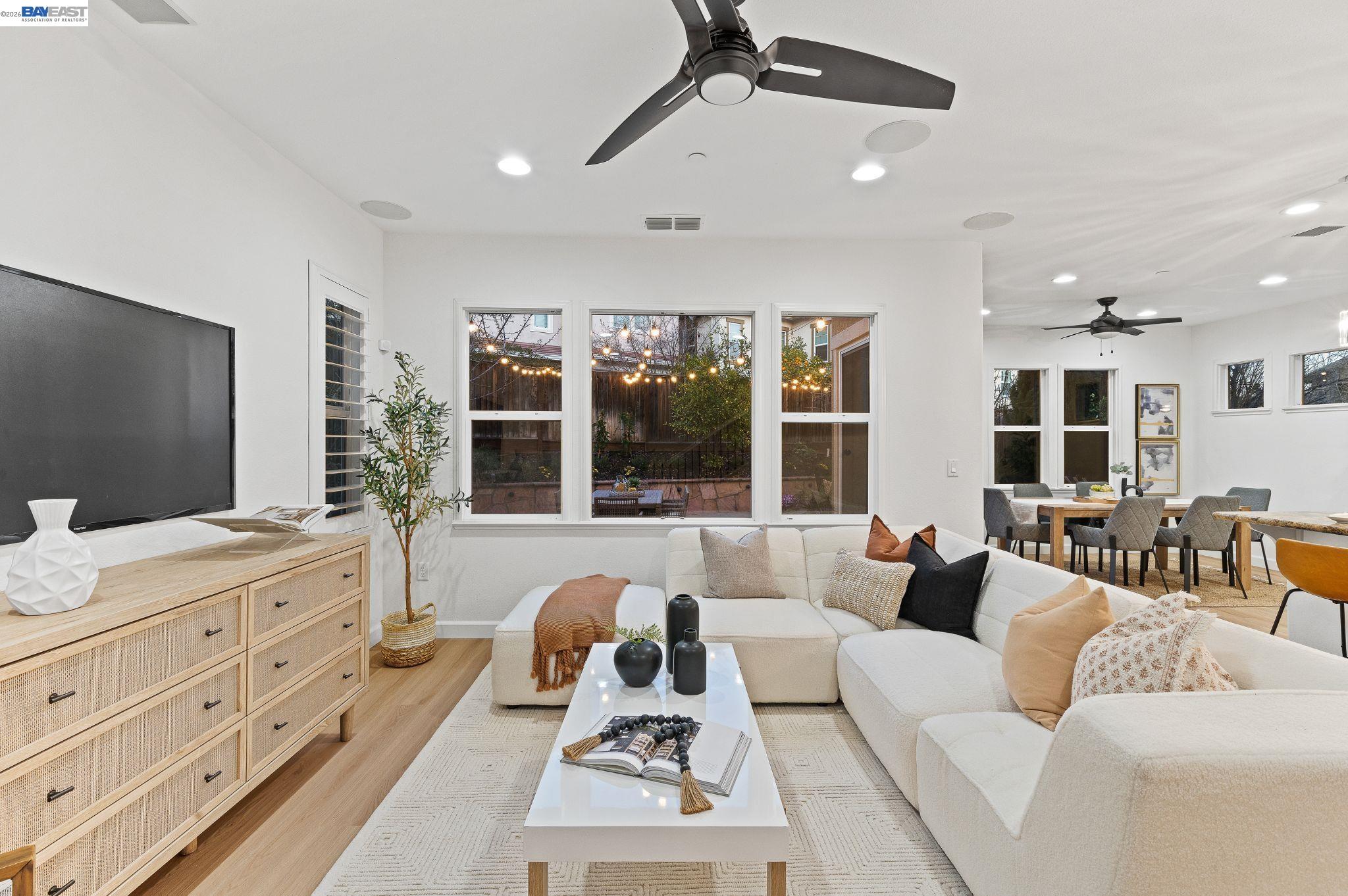 Detail Gallery Image 33 of 46 For 4431 Duccio Pl, Dublin,  CA 94568 - 4 Beds | 3/1 Baths