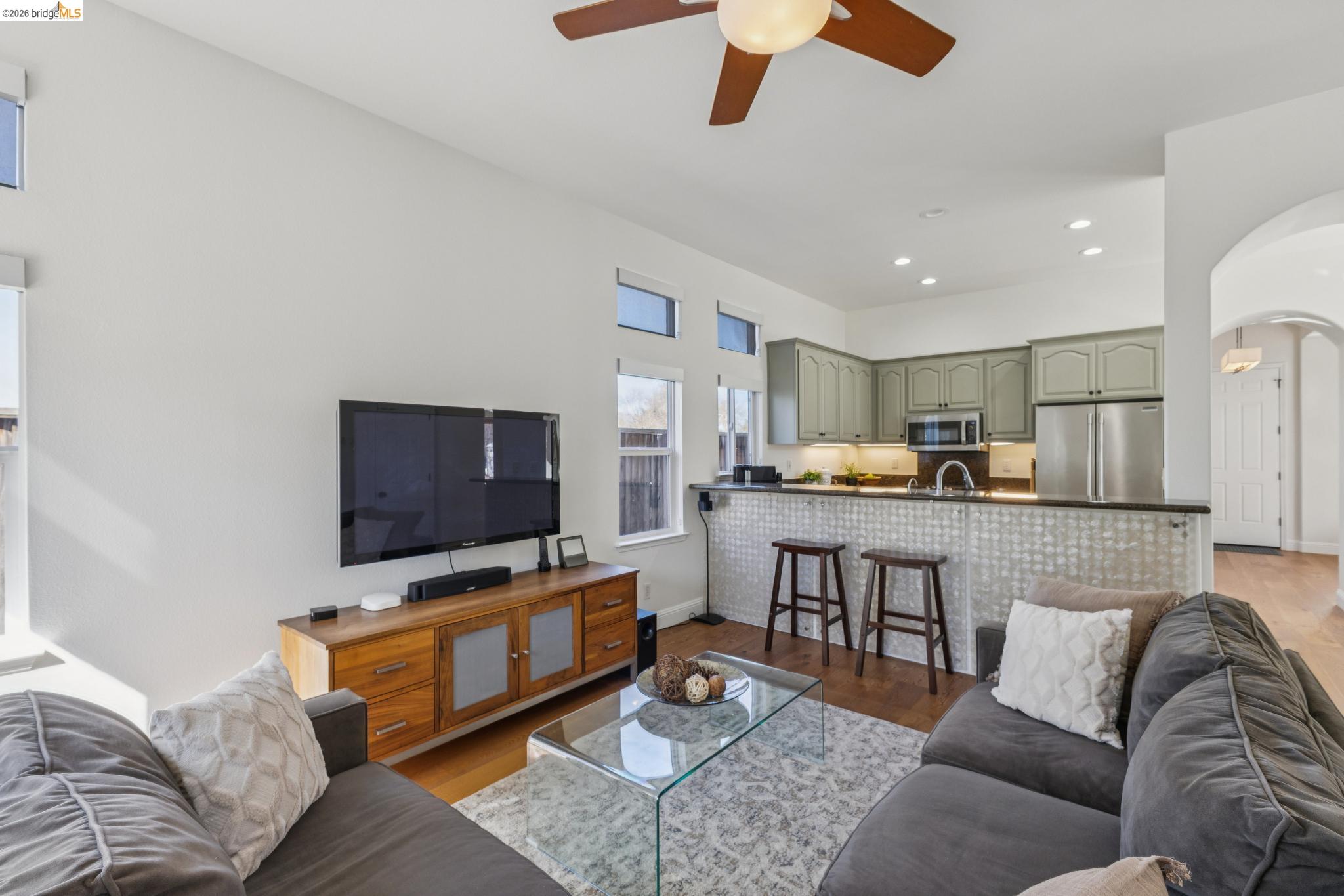 Detail Gallery Image 18 of 49 For 548 Gabriel Ct, Walnut Creek,  CA 94597 - 4 Beds | 2/1 Baths