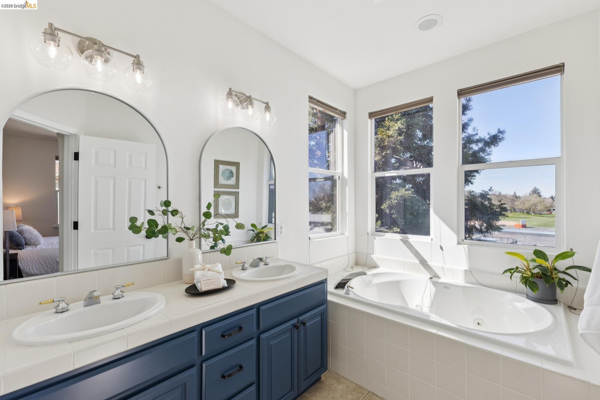 Detail Gallery Image 30 of 49 For 548 Gabriel Ct, Walnut Creek,  CA 94597 - 4 Beds | 2/1 Baths