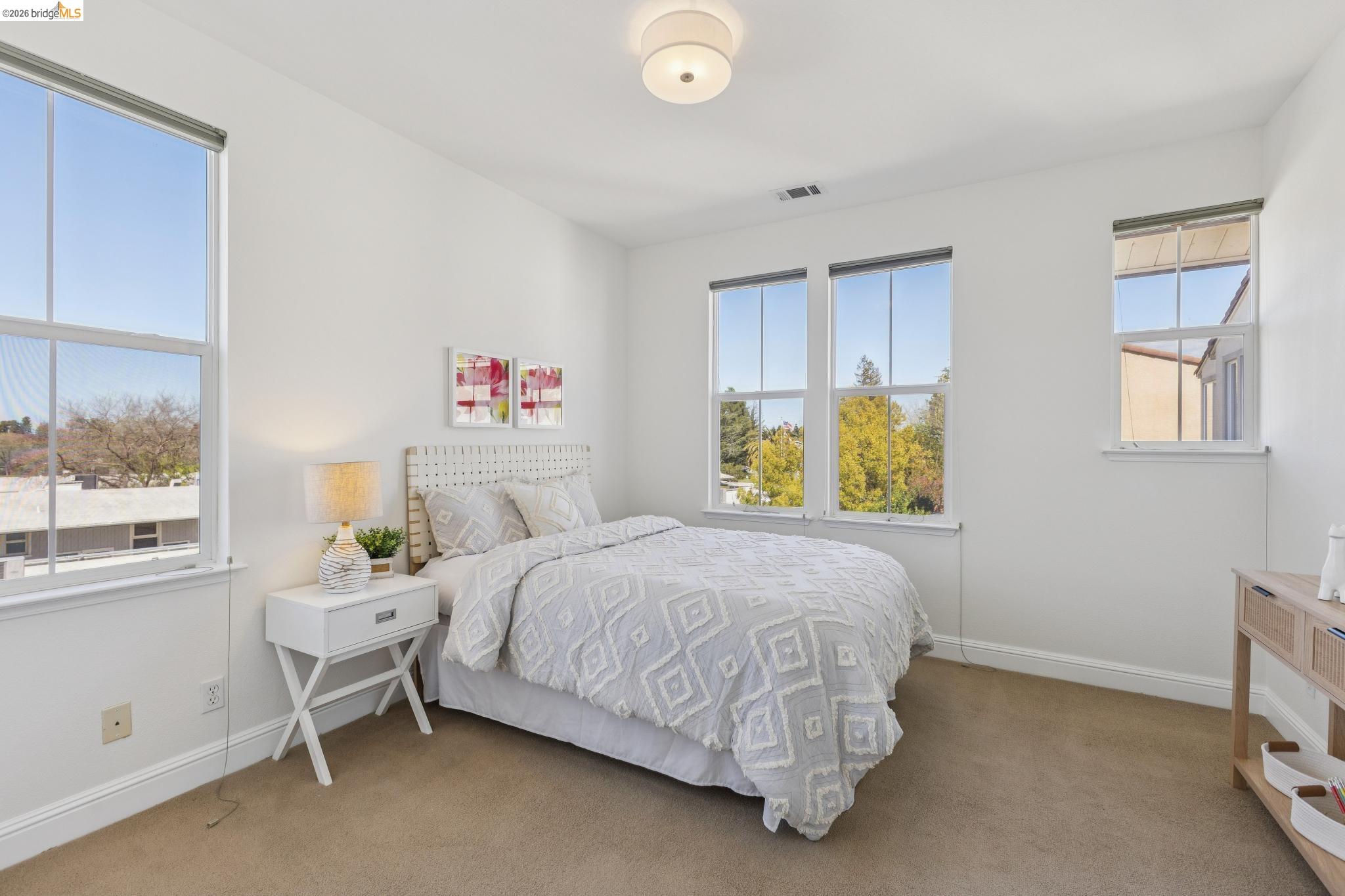 Detail Gallery Image 34 of 49 For 548 Gabriel Ct, Walnut Creek,  CA 94597 - 4 Beds | 2/1 Baths