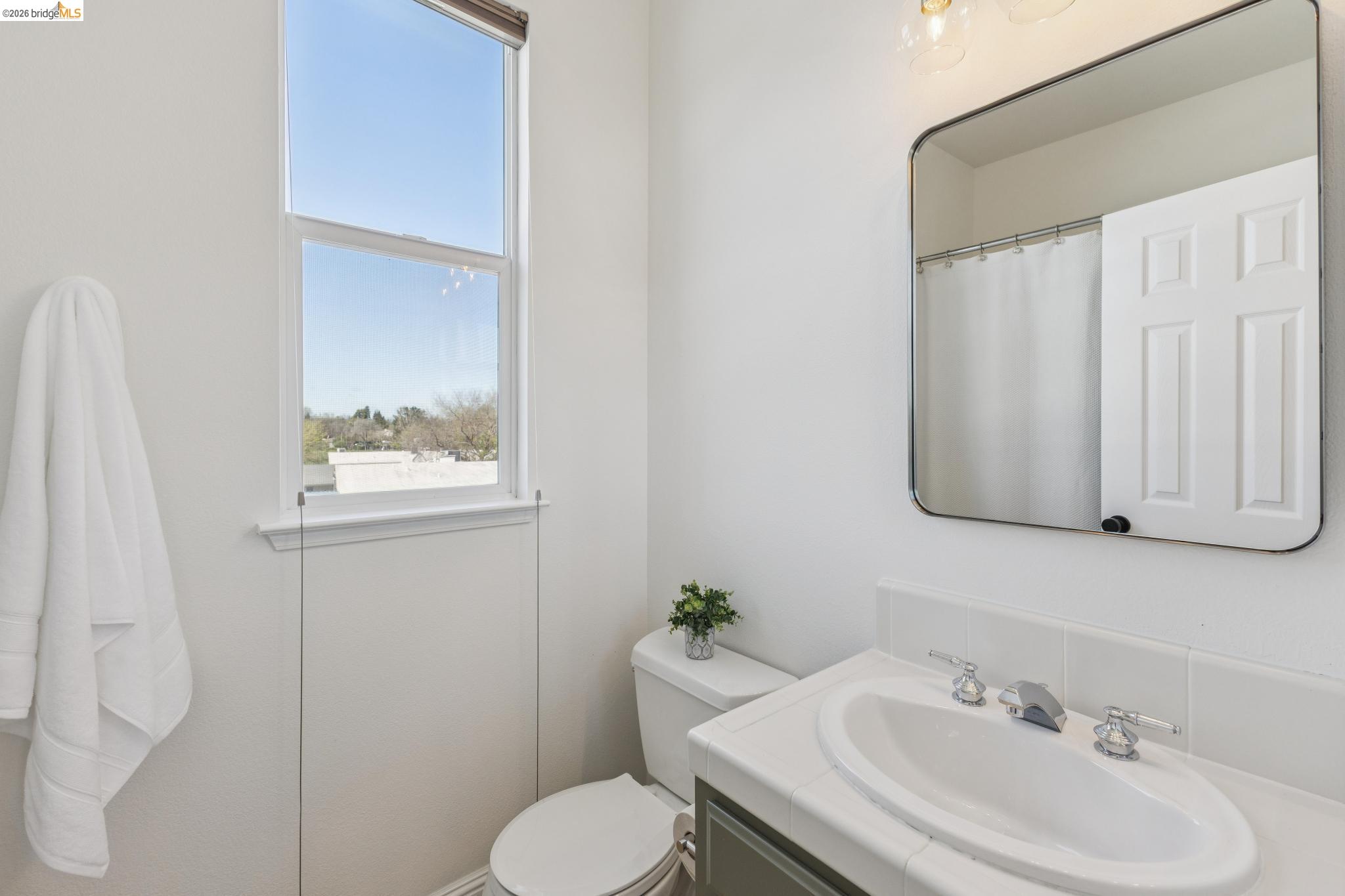 Detail Gallery Image 37 of 49 For 548 Gabriel Ct, Walnut Creek,  CA 94597 - 4 Beds | 2/1 Baths