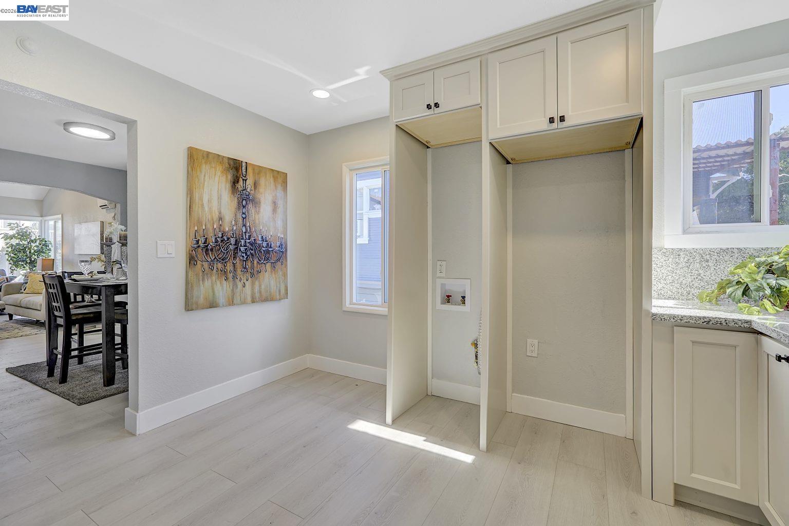 Detail Gallery Image 11 of 56 For 2834 Abbey St, Oakland,  CA 94619 - 4 Beds | 3/1 Baths