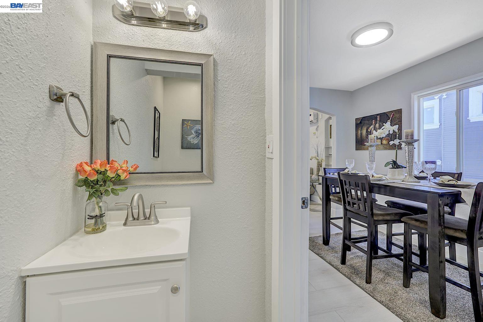 Detail Gallery Image 14 of 56 For 2834 Abbey St, Oakland,  CA 94619 - 4 Beds | 3/1 Baths