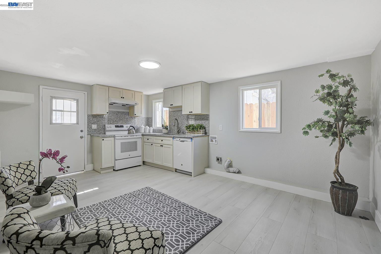 Detail Gallery Image 28 of 56 For 2834 Abbey St, Oakland,  CA 94619 - 4 Beds | 3/1 Baths