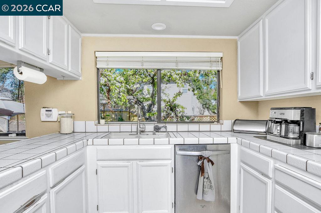 Detail Gallery Image 7 of 37 For 1512 Mellissa Ct, Antioch,  CA 94509 - 3 Beds | 2/1 Baths