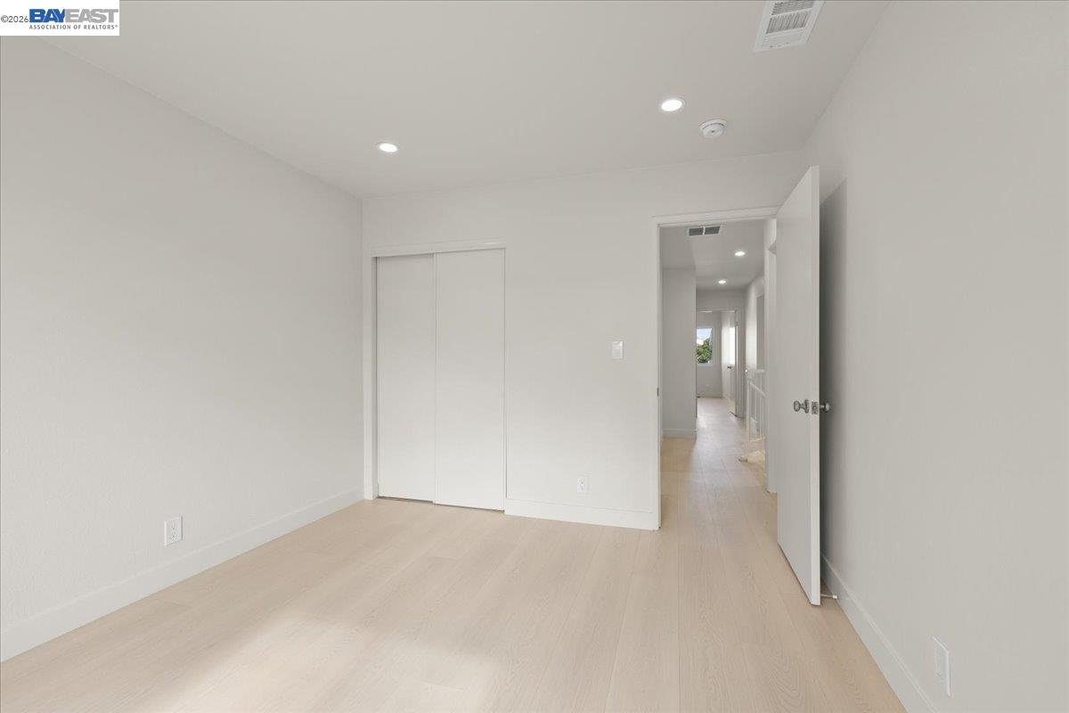 Detail Gallery Image 16 of 26 For 5395 Twilight Cmn, Fremont,  CA 94555 - 4 Beds | 2/1 Baths