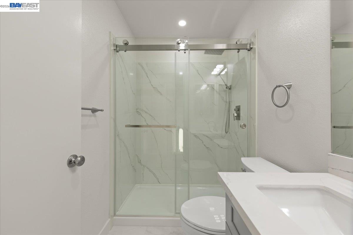 Detail Gallery Image 18 of 26 For 5395 Twilight Cmn, Fremont,  CA 94555 - 4 Beds | 2/1 Baths