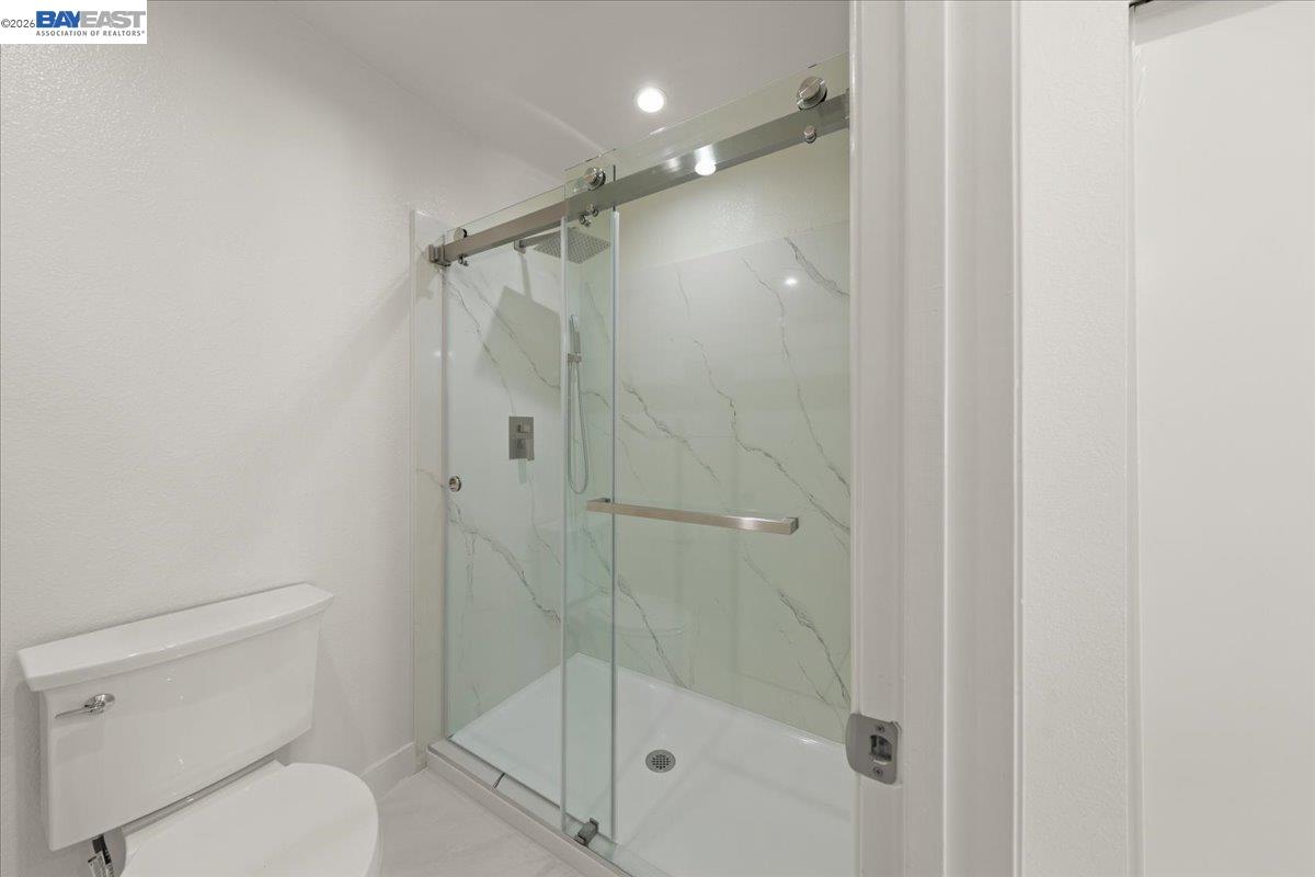 Detail Gallery Image 23 of 26 For 5395 Twilight Cmn, Fremont,  CA 94555 - 4 Beds | 2/1 Baths