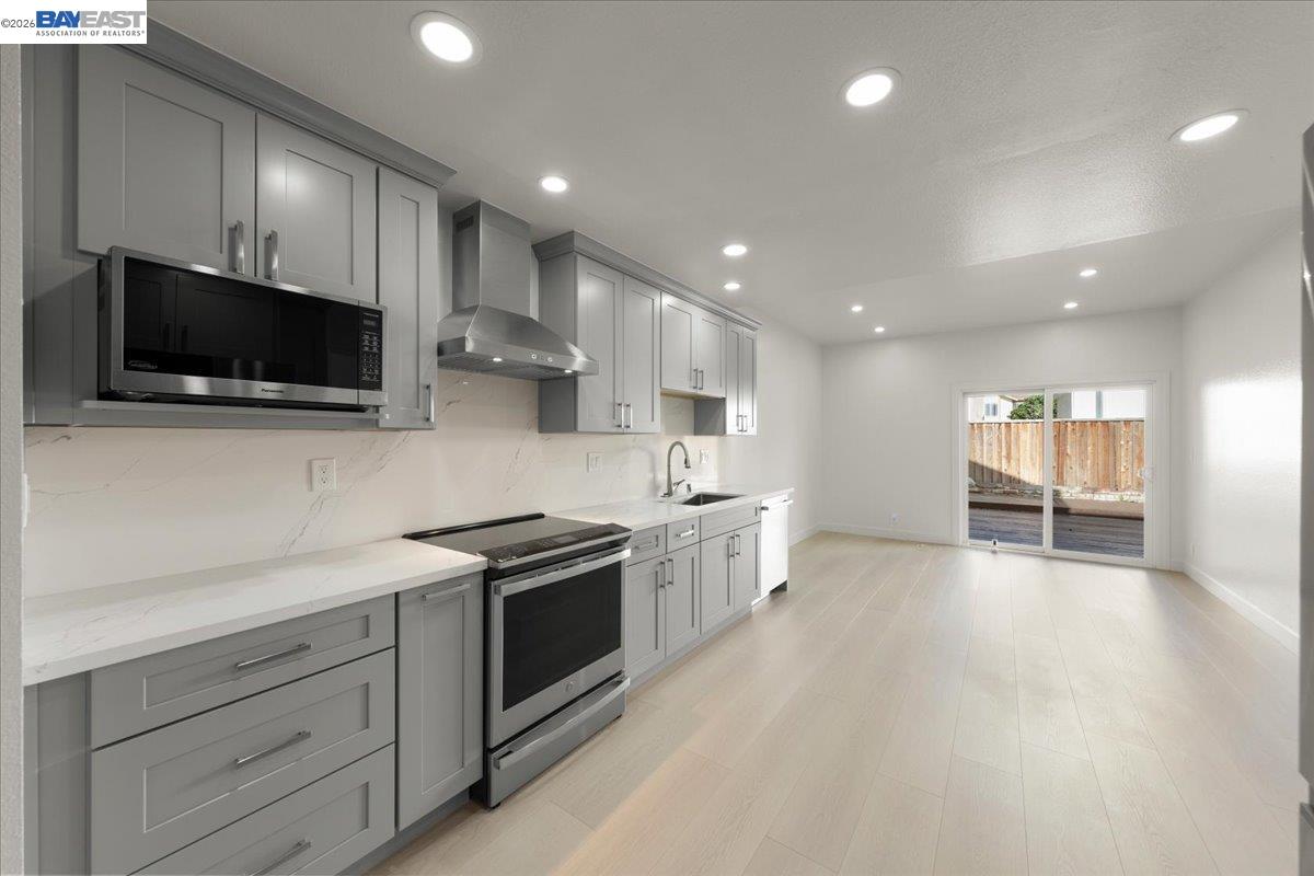 Detail Gallery Image 10 of 26 For 5395 Twilight Cmn, Fremont,  CA 94555 - 4 Beds | 2/1 Baths