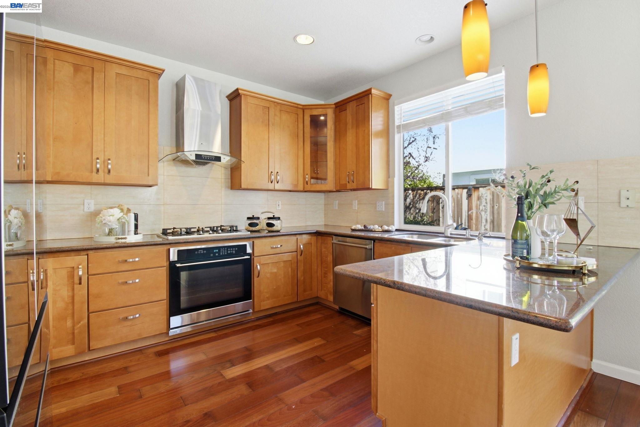 Detail Gallery Image 11 of 35 For 672 Greylyn Dr, San Ramon,  CA 94583 - 3 Beds | 2/1 Baths