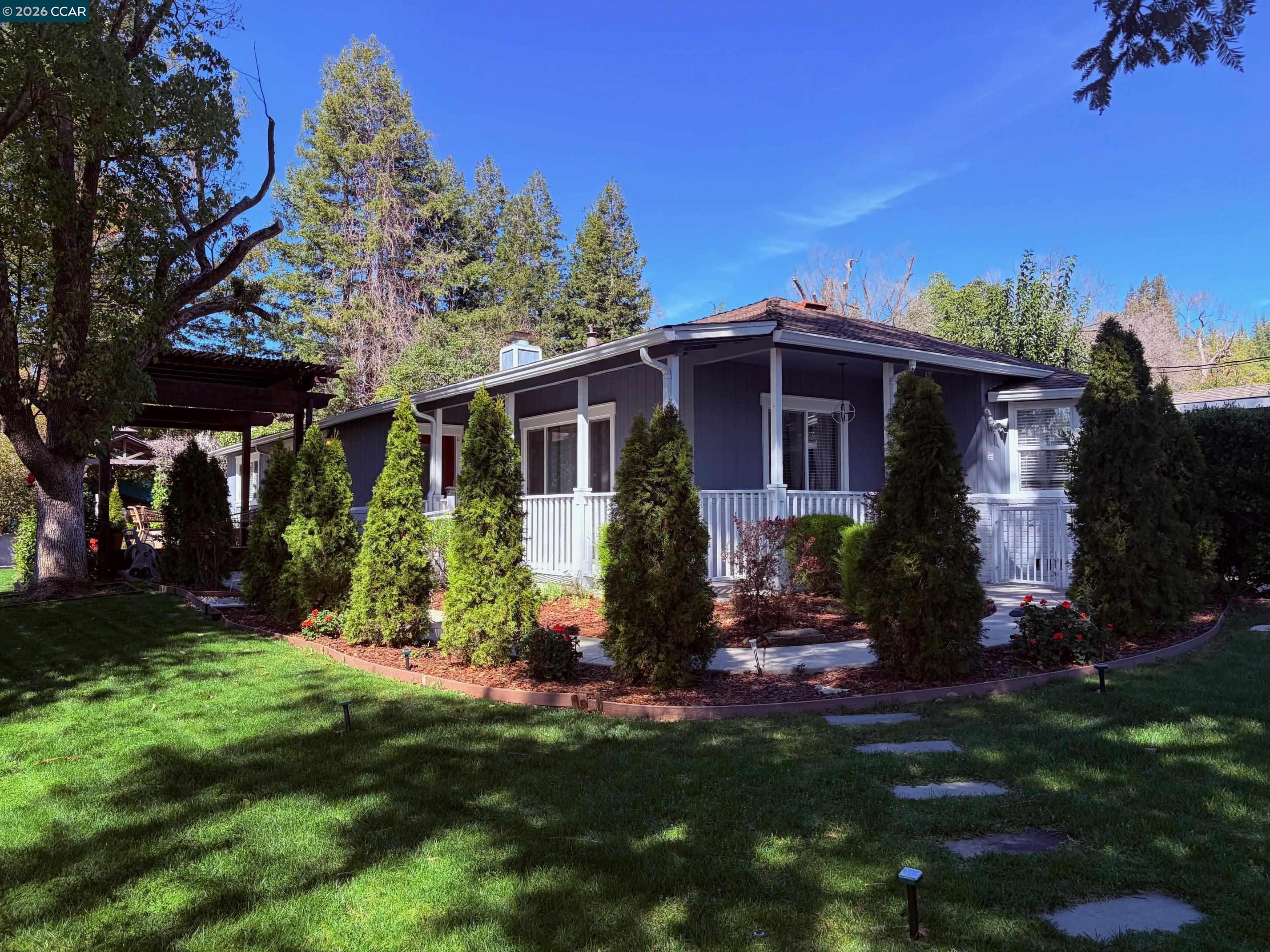 Detail Gallery Image 4 of 27 For 143 Pulido Rd, Danville,  CA 94526 - 4 Beds | 2 Baths