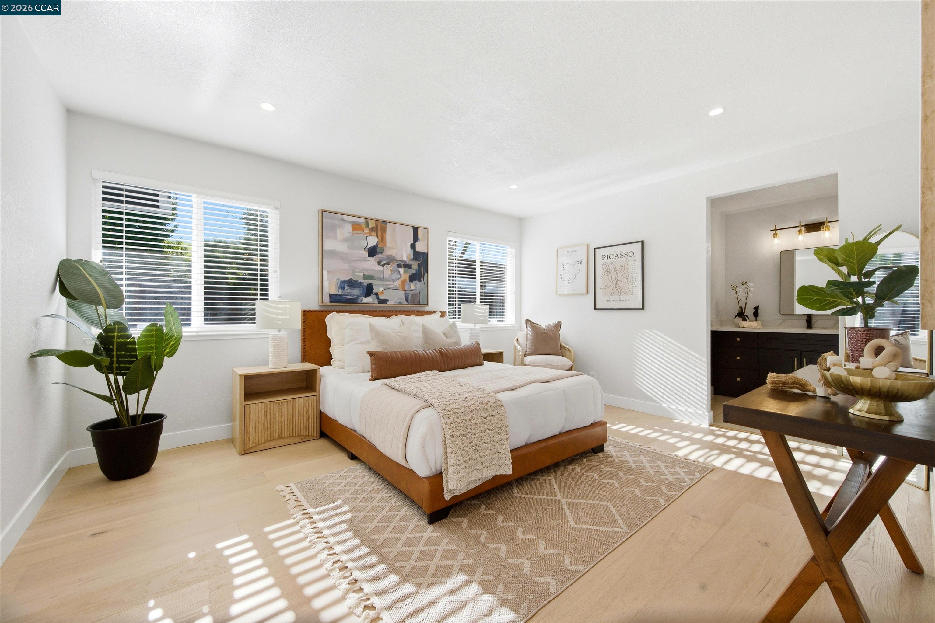 Detail Gallery Image 14 of 45 For 1911 Meredith Ct, Concord,  CA 94521 - 3 Beds | 2 Baths