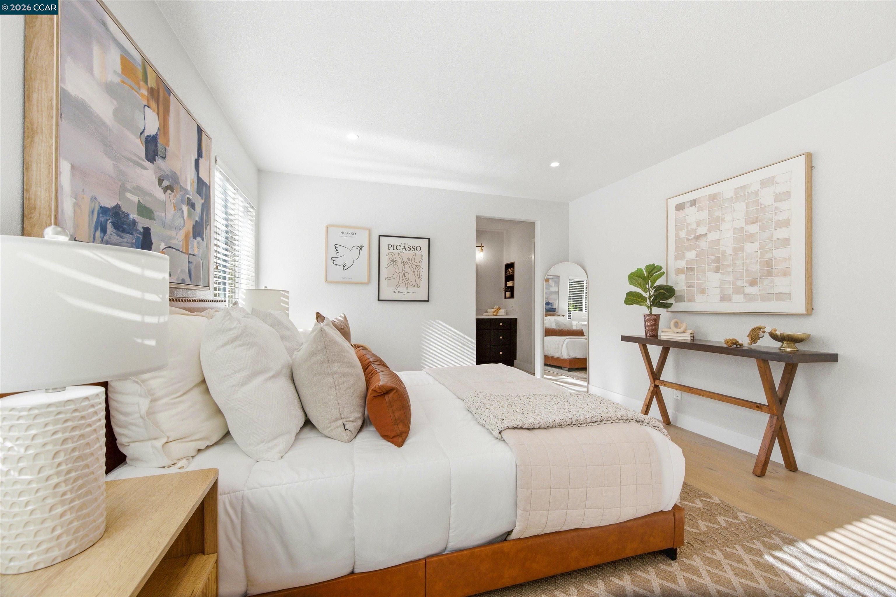 Detail Gallery Image 15 of 45 For 1911 Meredith Ct, Concord,  CA 94521 - 3 Beds | 2 Baths