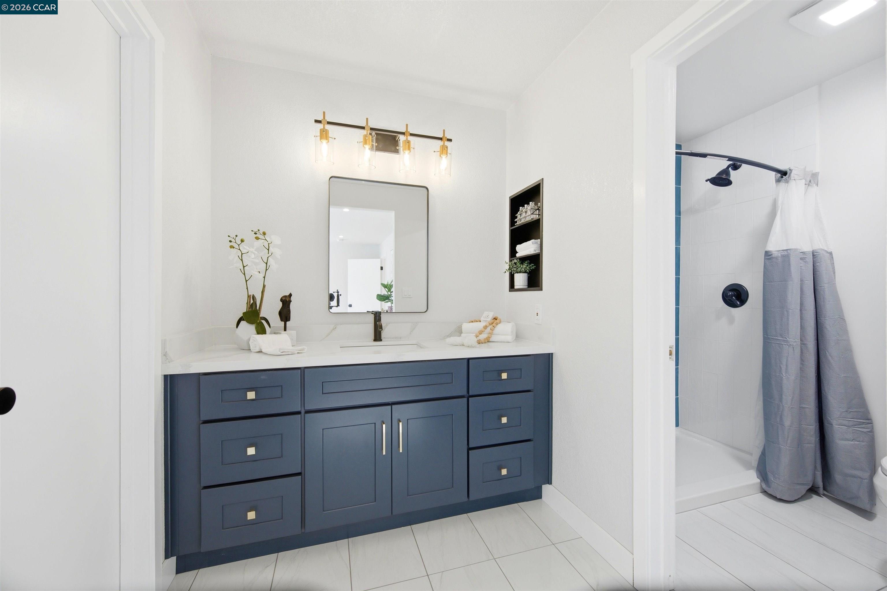 Detail Gallery Image 17 of 45 For 1911 Meredith Ct, Concord,  CA 94521 - 3 Beds | 2 Baths