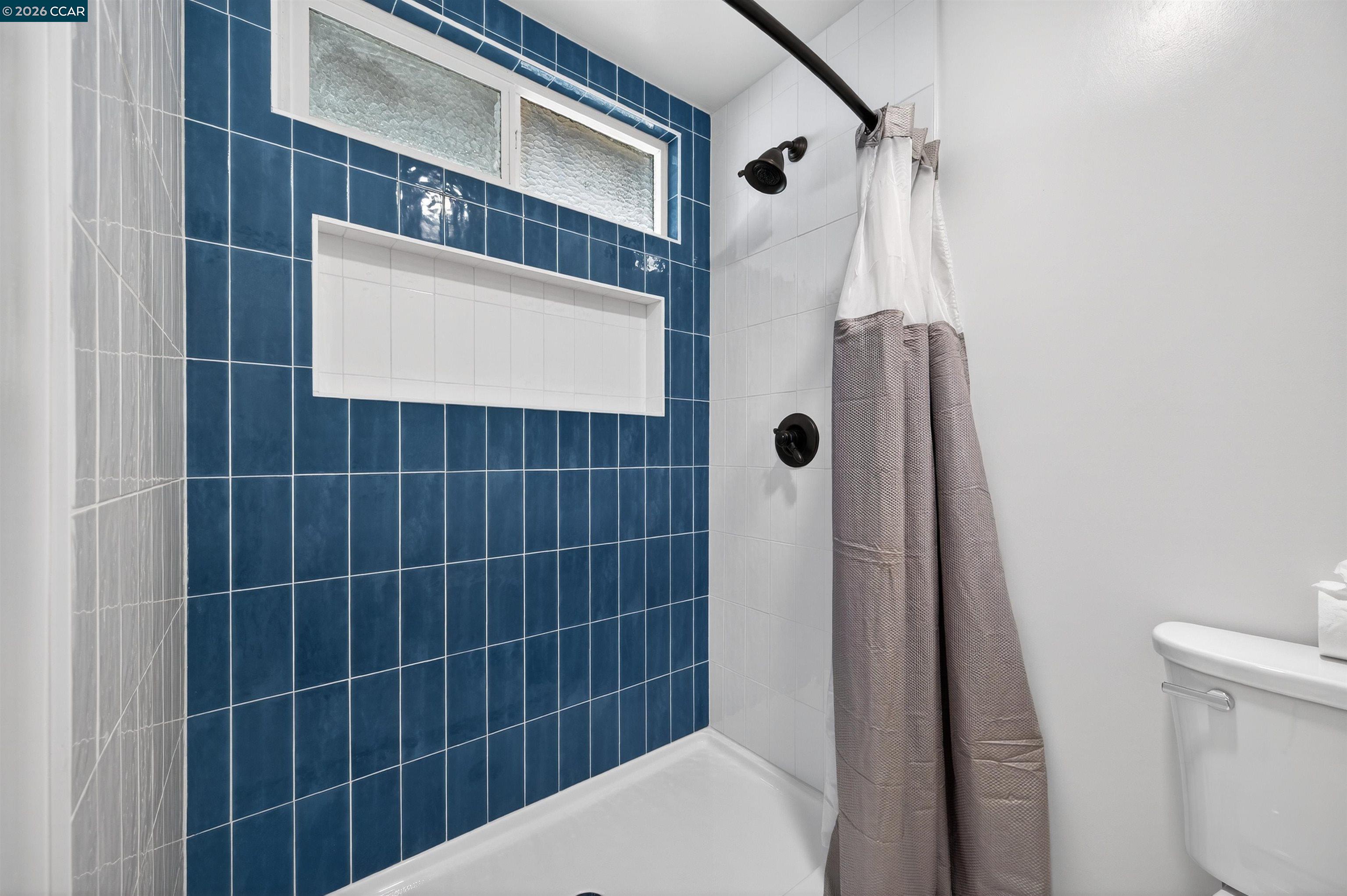 Detail Gallery Image 19 of 45 For 1911 Meredith Ct, Concord,  CA 94521 - 3 Beds | 2 Baths